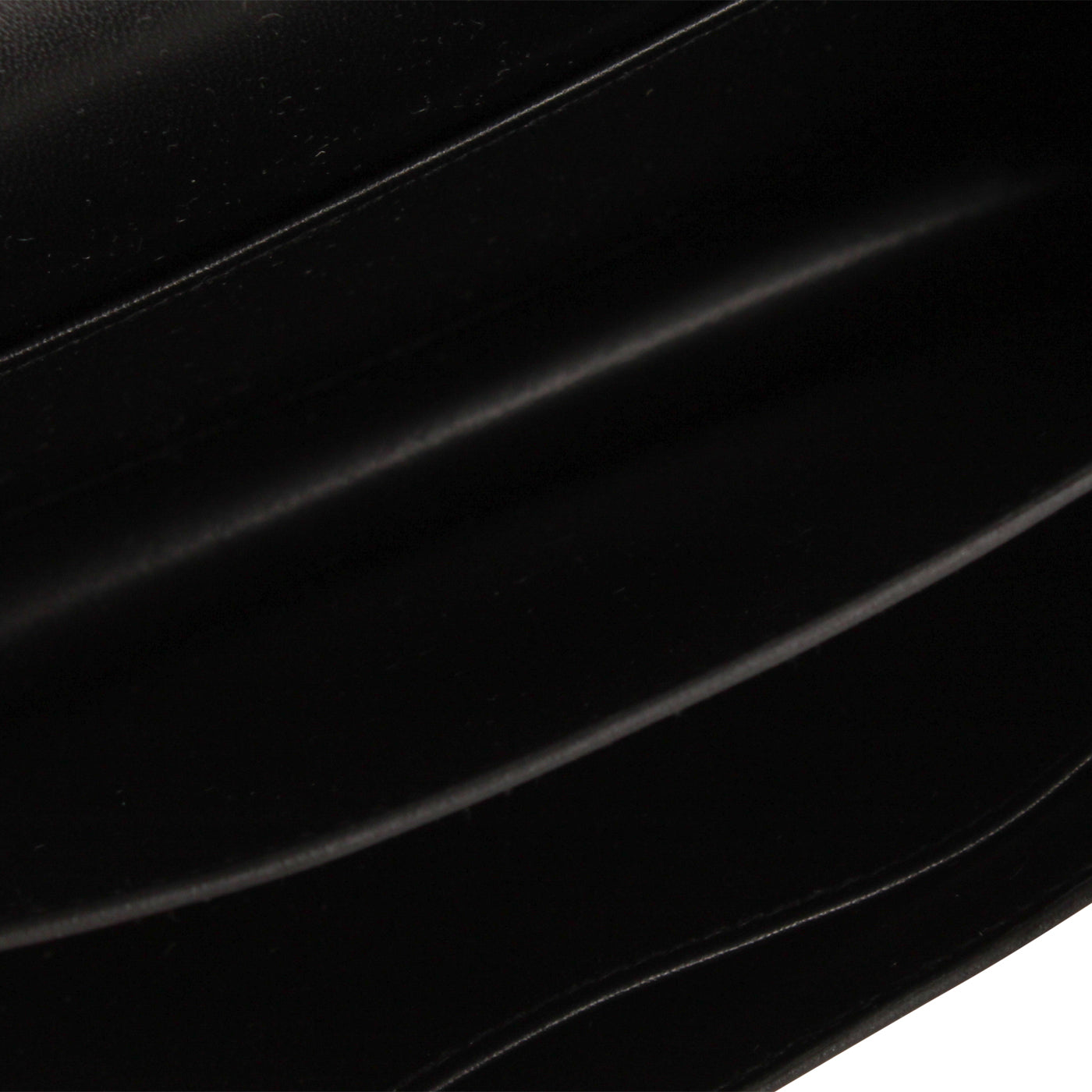 Constance 18 - Black