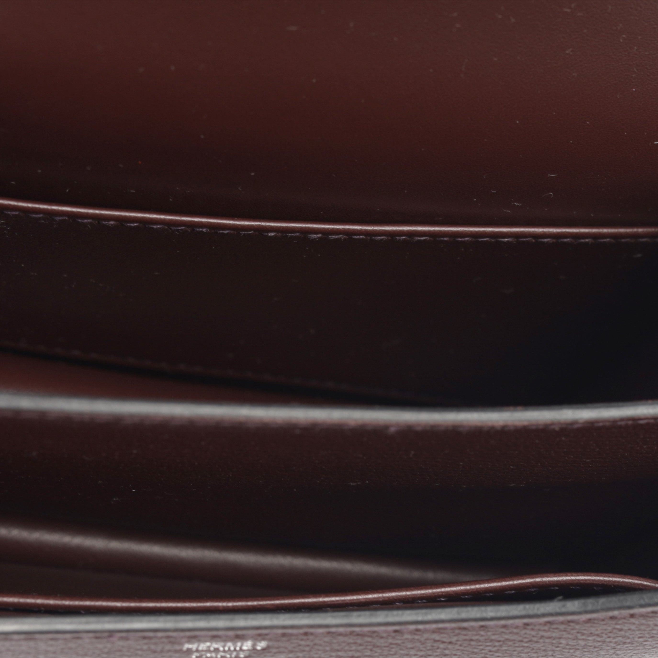Constance 18 - Rouge Sellier