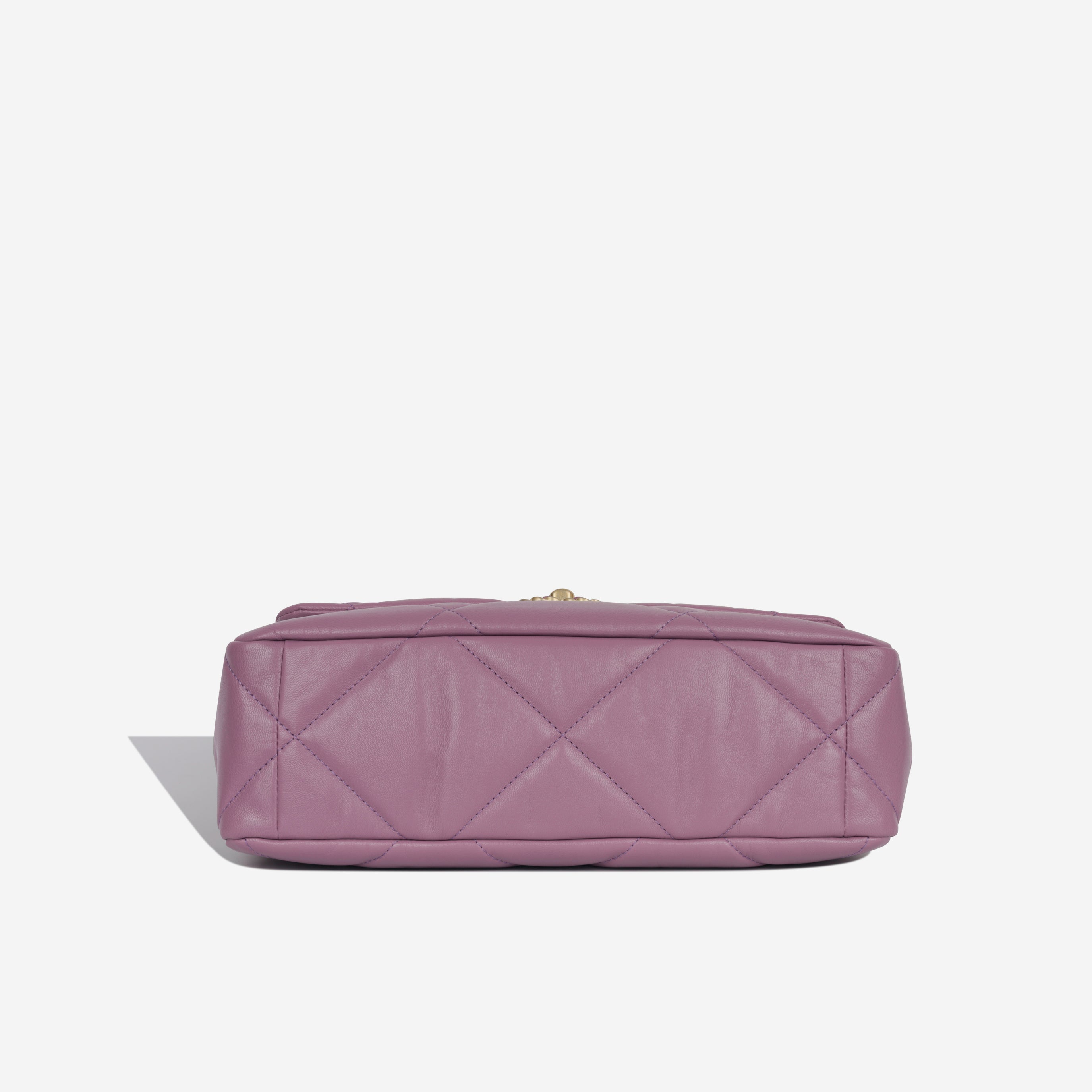 Chanel 19 - Large