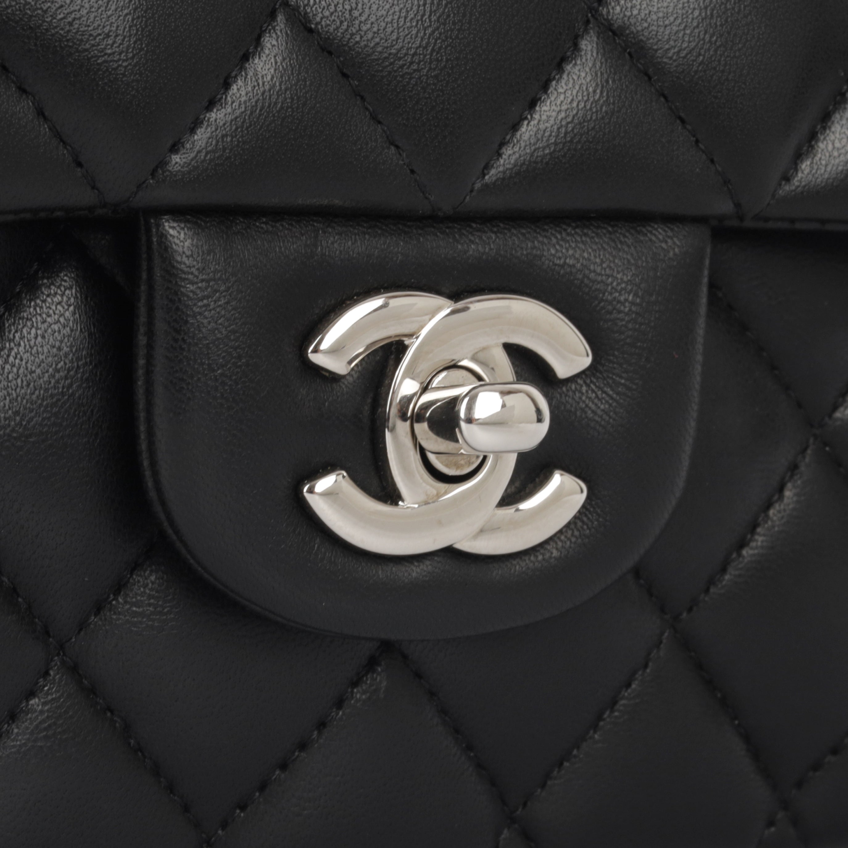 Classic Flap Bag - Medium