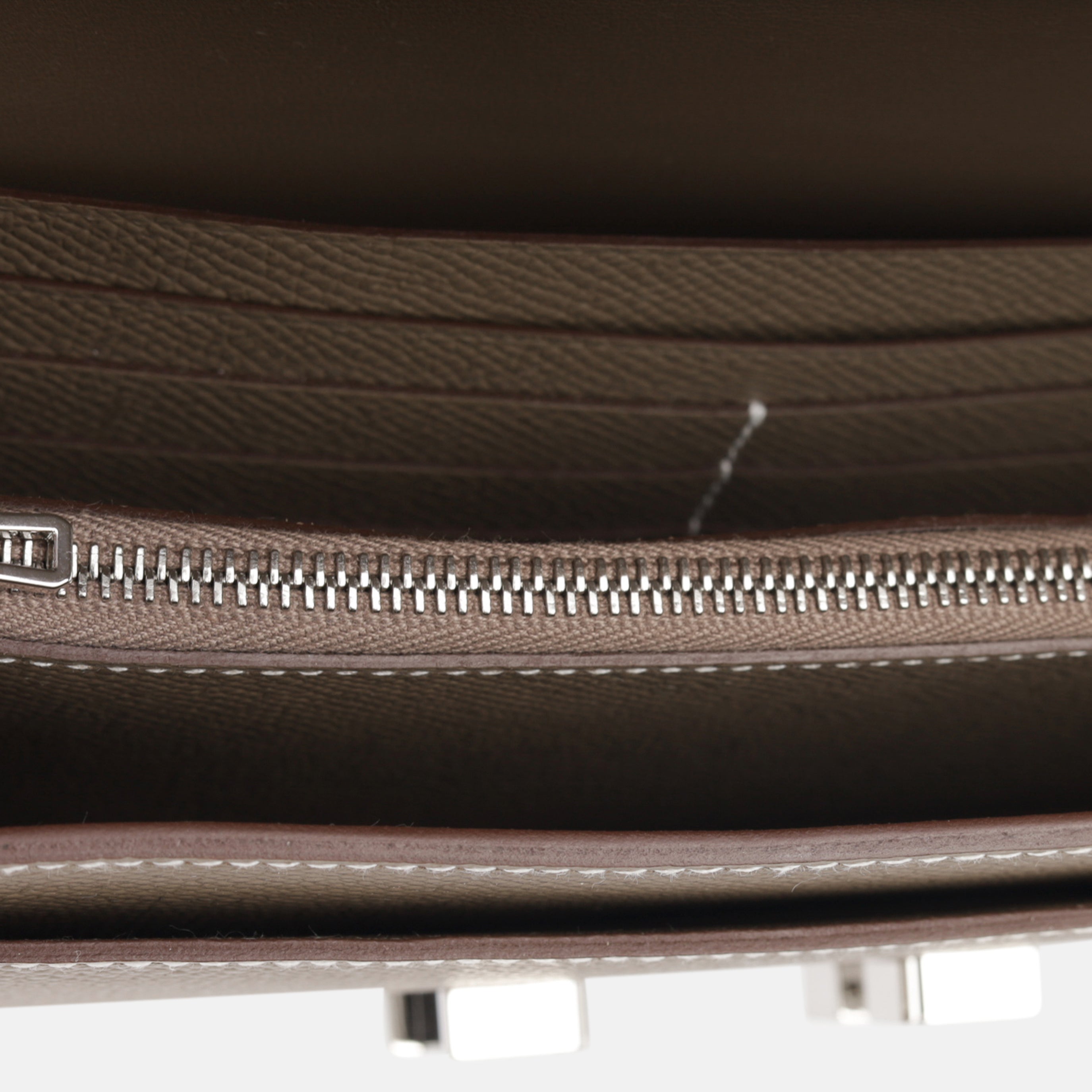 Constance To Go Wallet - Etoupe