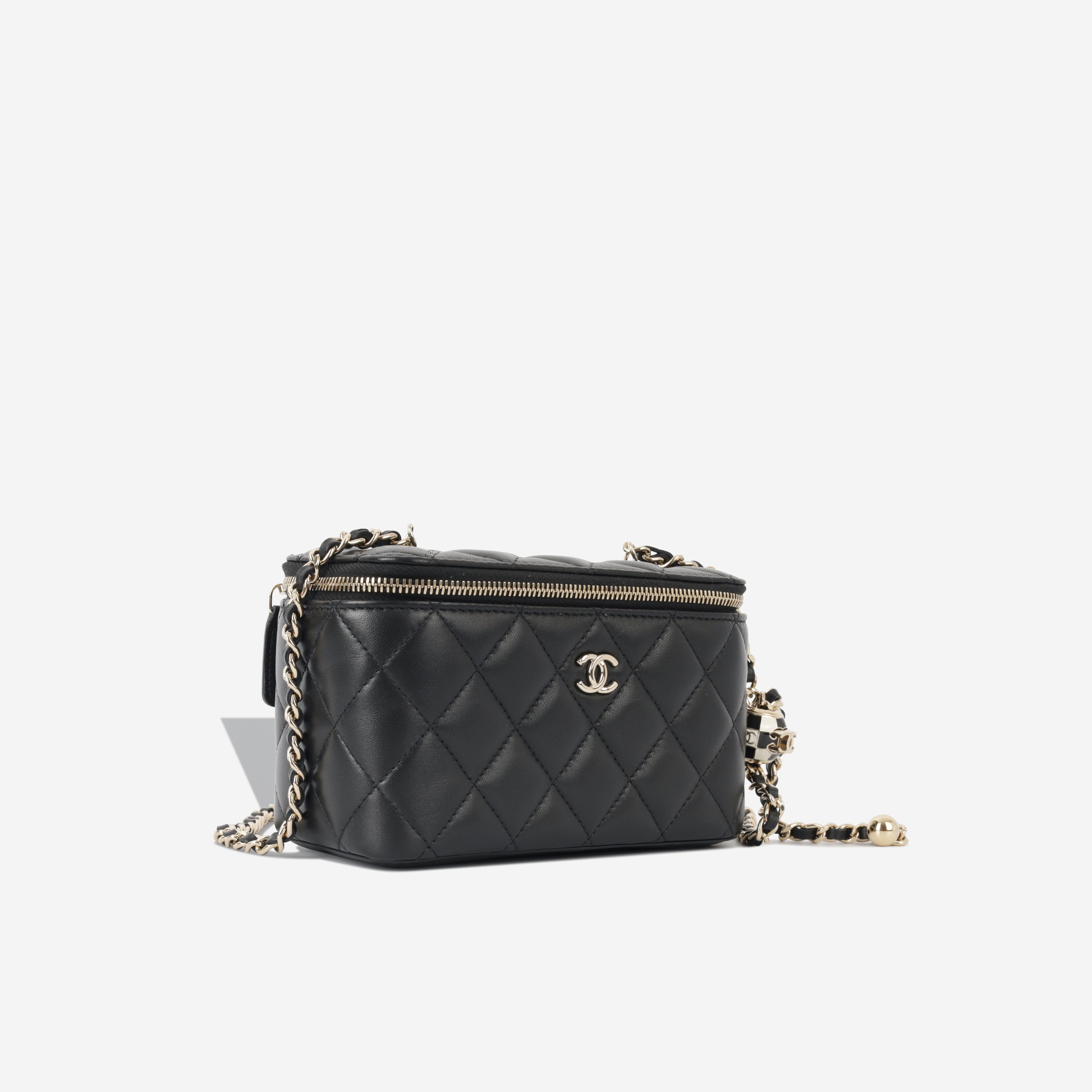 Mini Pearl Crush Vanity on Chain