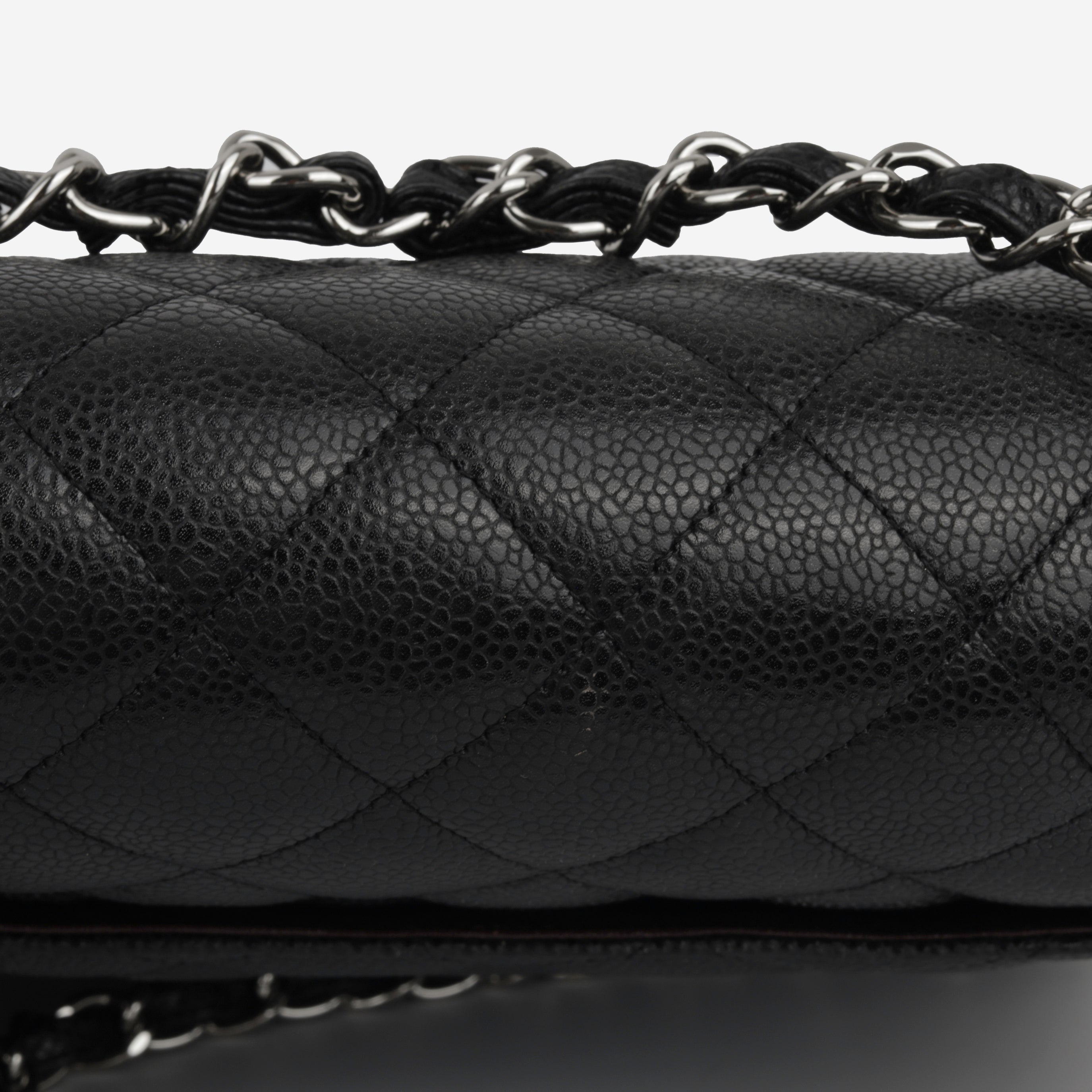 Maxi Classic Flap - Black Caviar