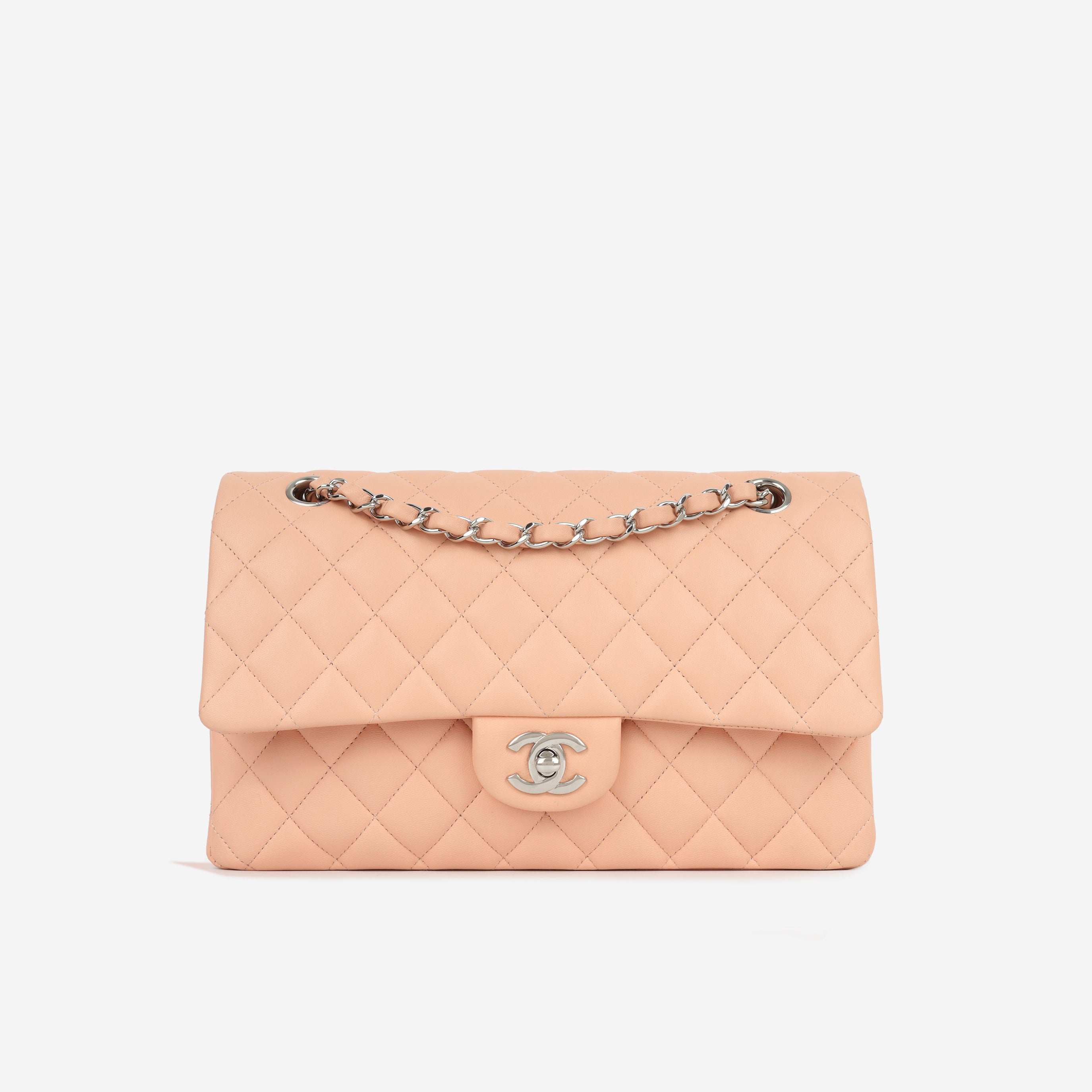 Medium Classic Flap