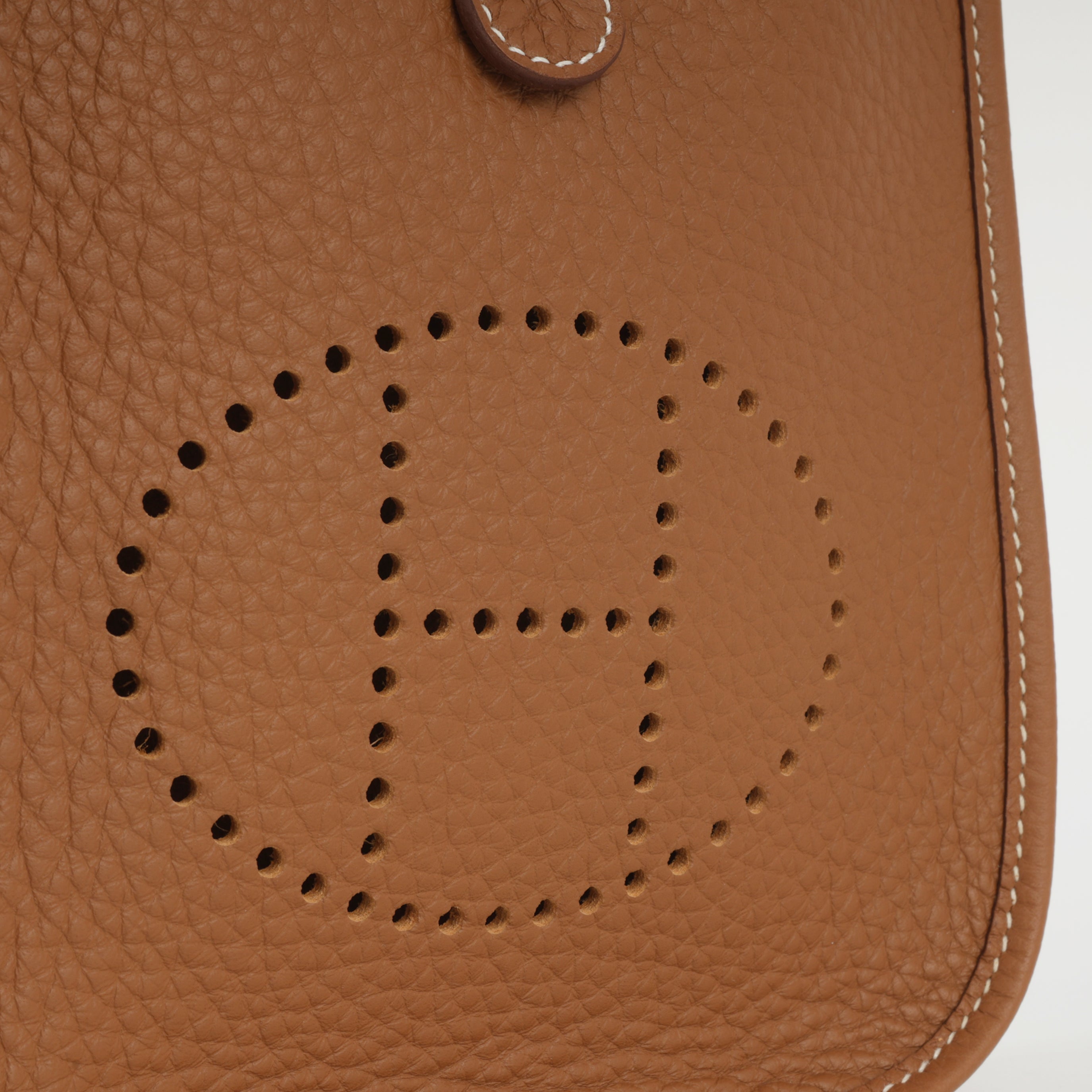 Hermès Mini Evelyne 16  - Gold Clemence | Gold Hardware