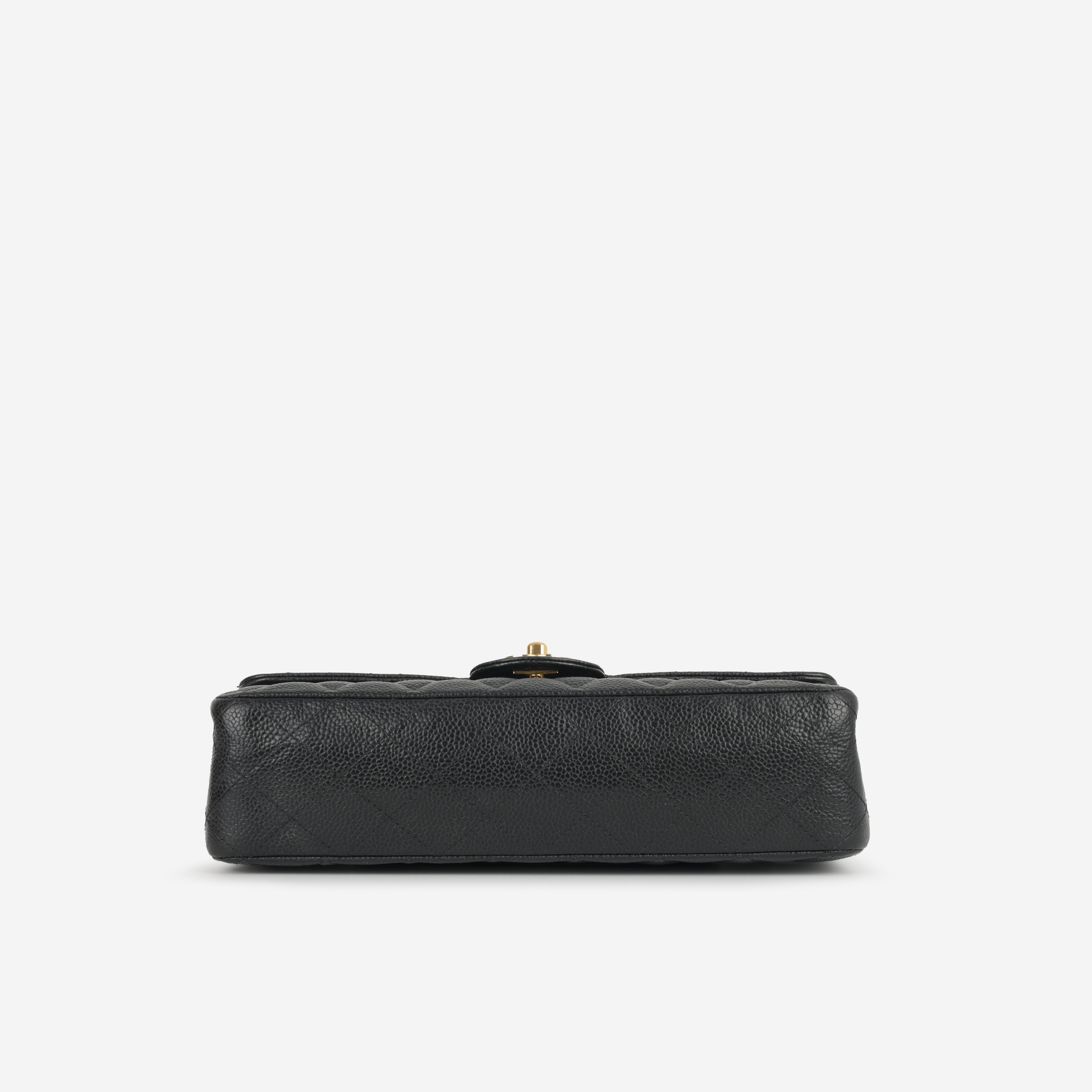 Medium Classic Flap