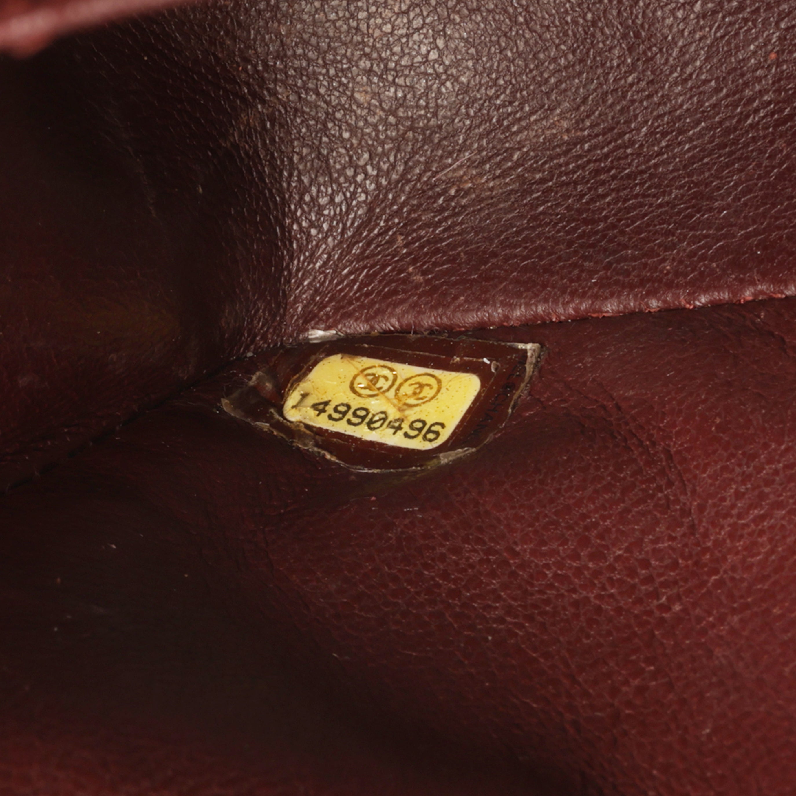 Medium Classic Flap
