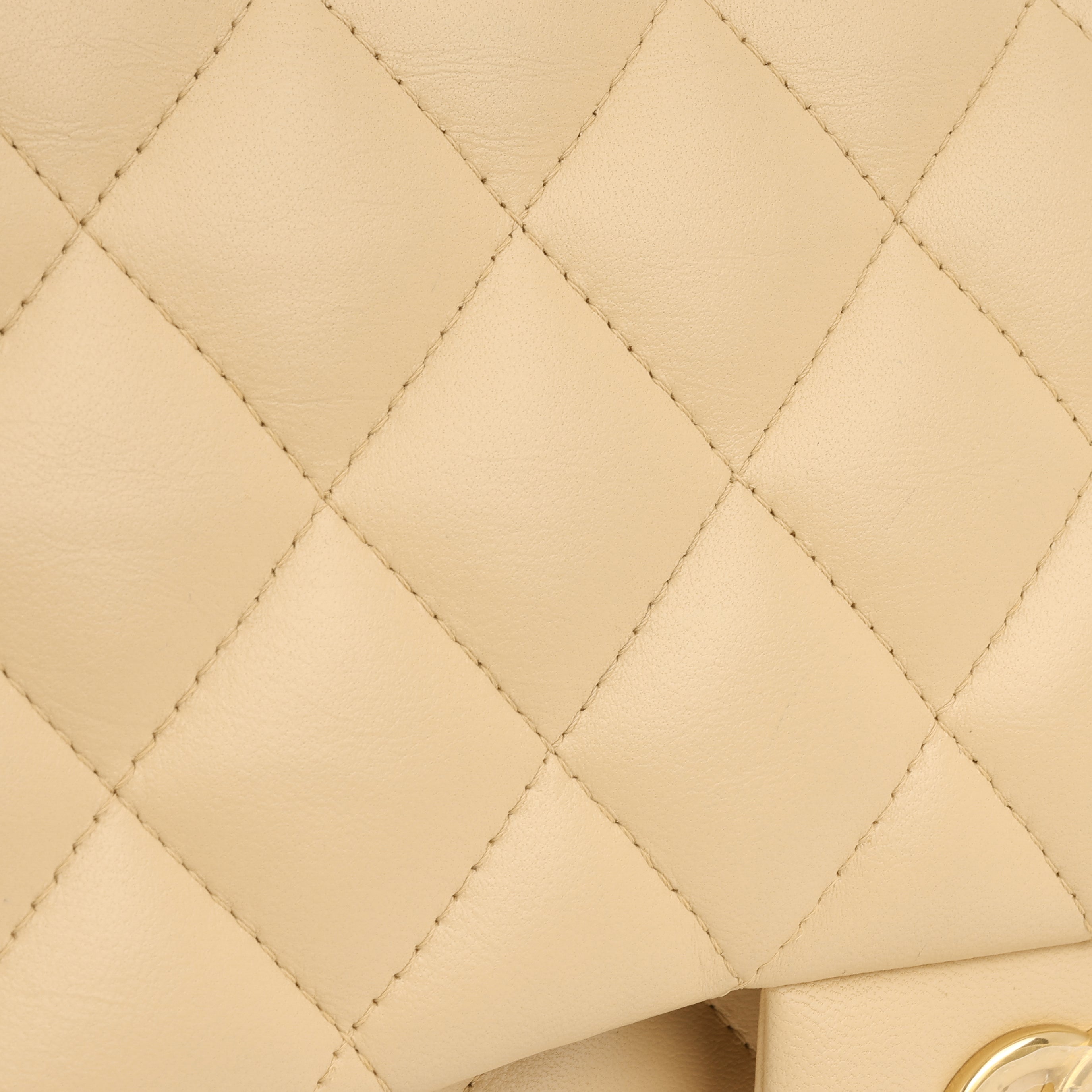 Jumbo Classic Flap