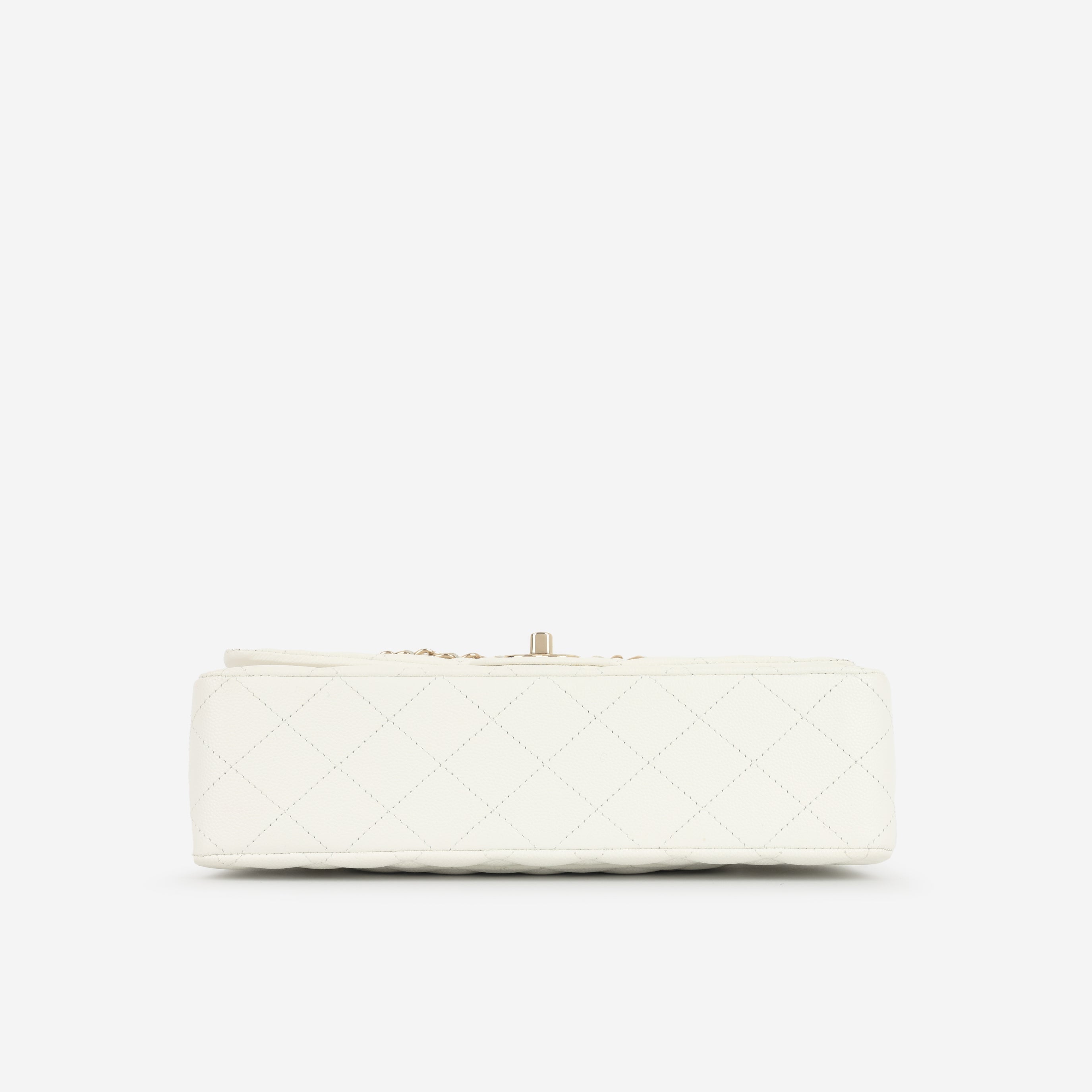 Medium Classic Flap