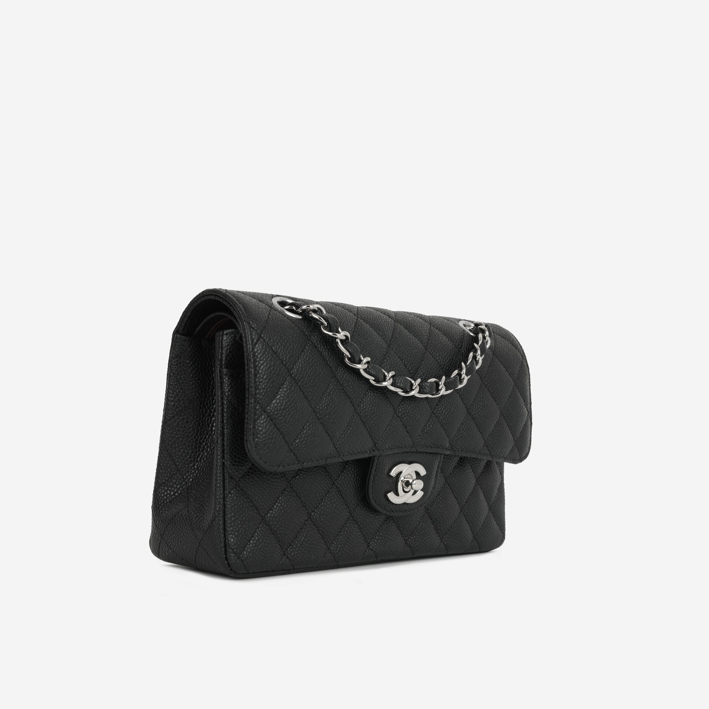 Small Classic Flap