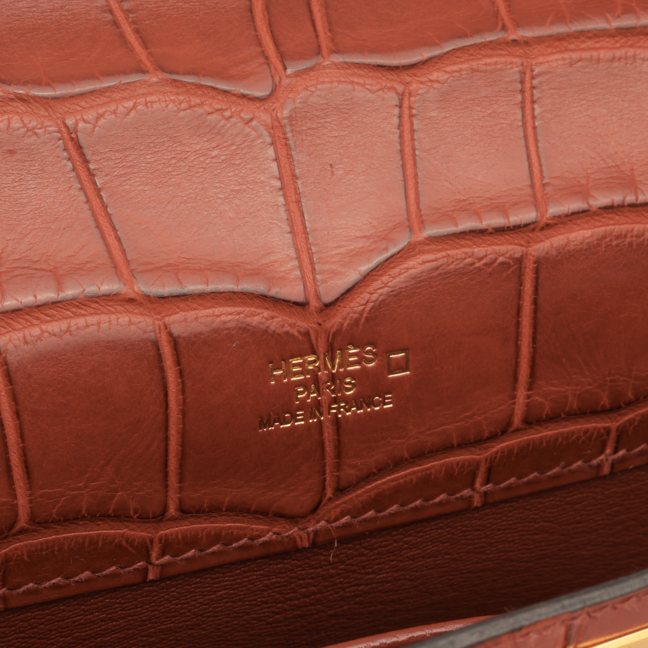 Hermès Kelly Cut Clutch - Rouge H Matte Alligator Missipiensis | Gold Hardware