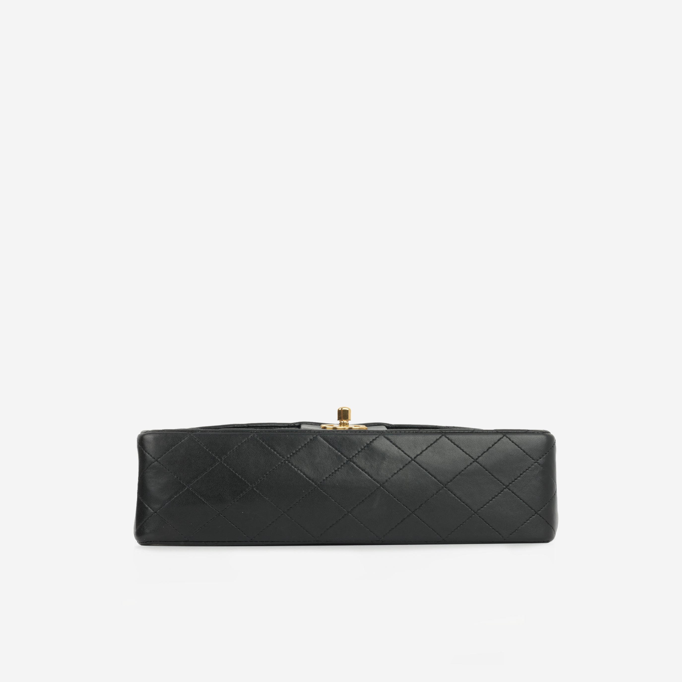 Vintage Medium Classic Flap