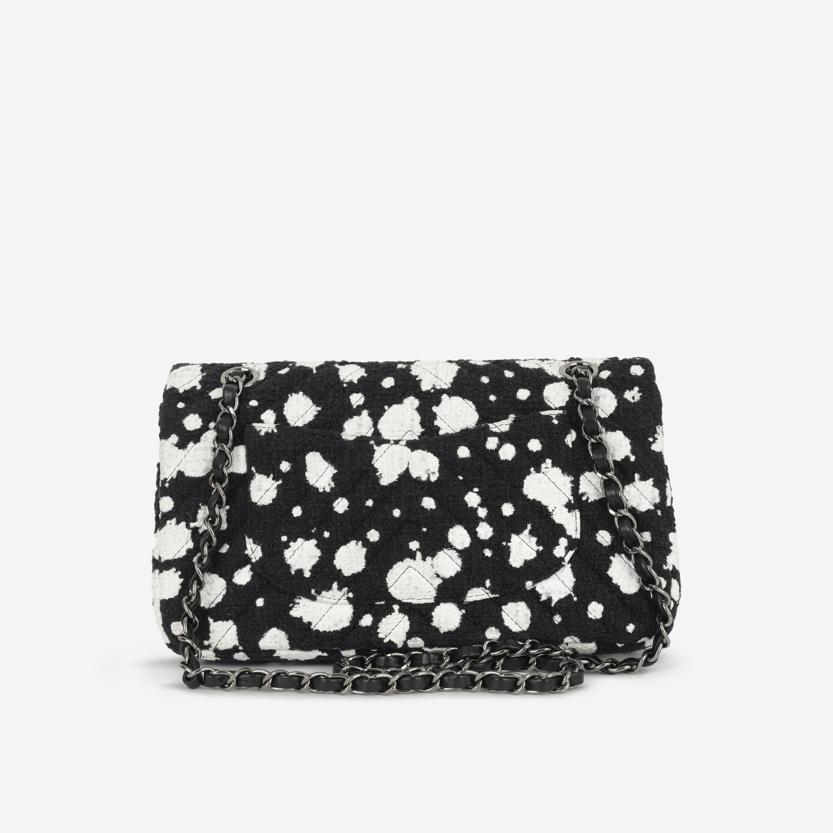 Medium Classic Flap