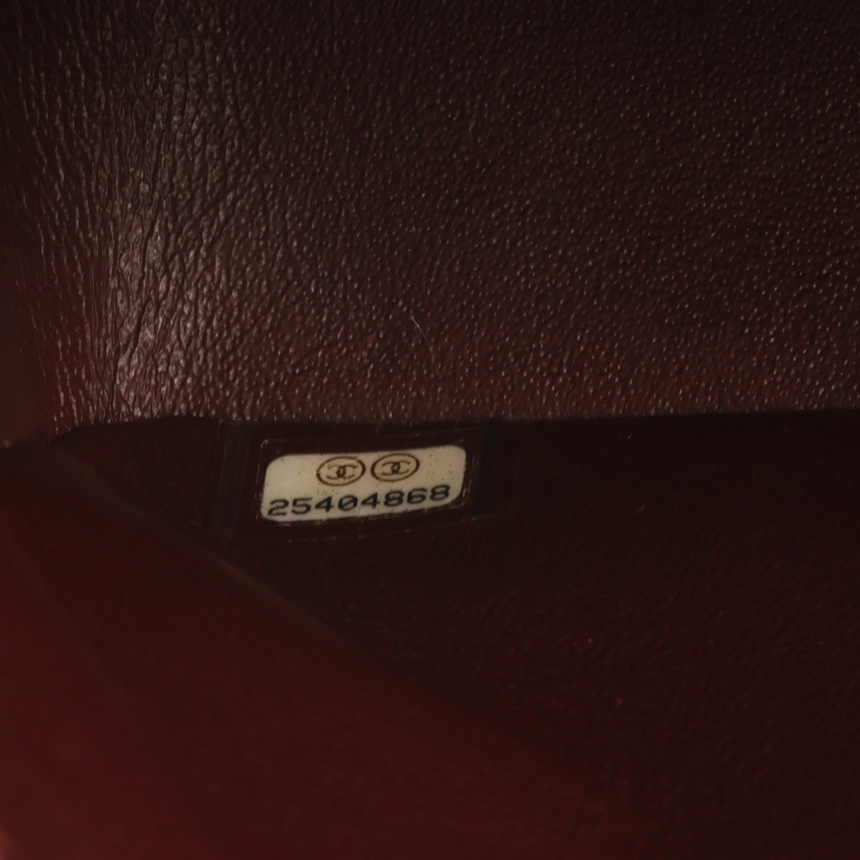 Medium Classic Flap