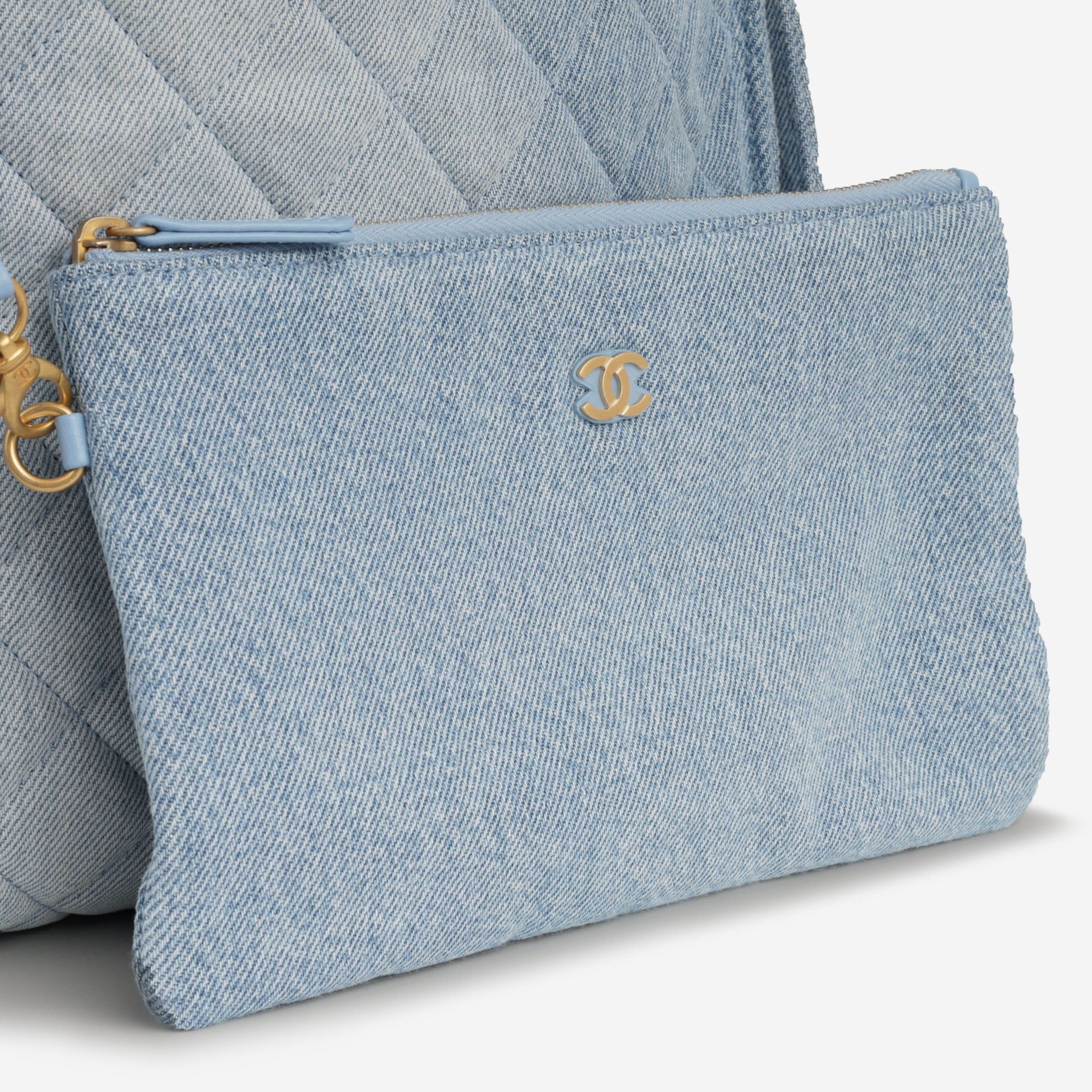 Chanel Medium 25 Hobo Bag - Light Blue Denim