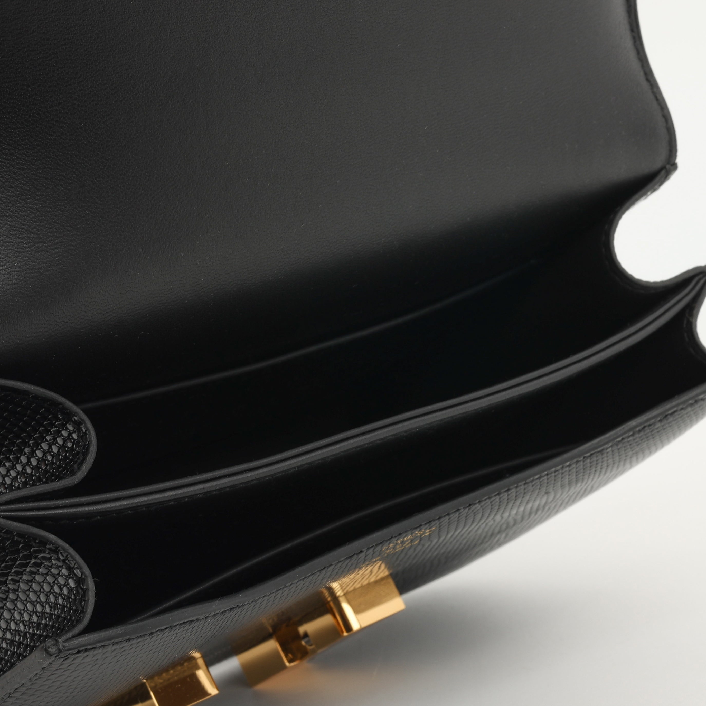 Hermès Constance 18 - Black Salvator Lizard | Gold Hardware