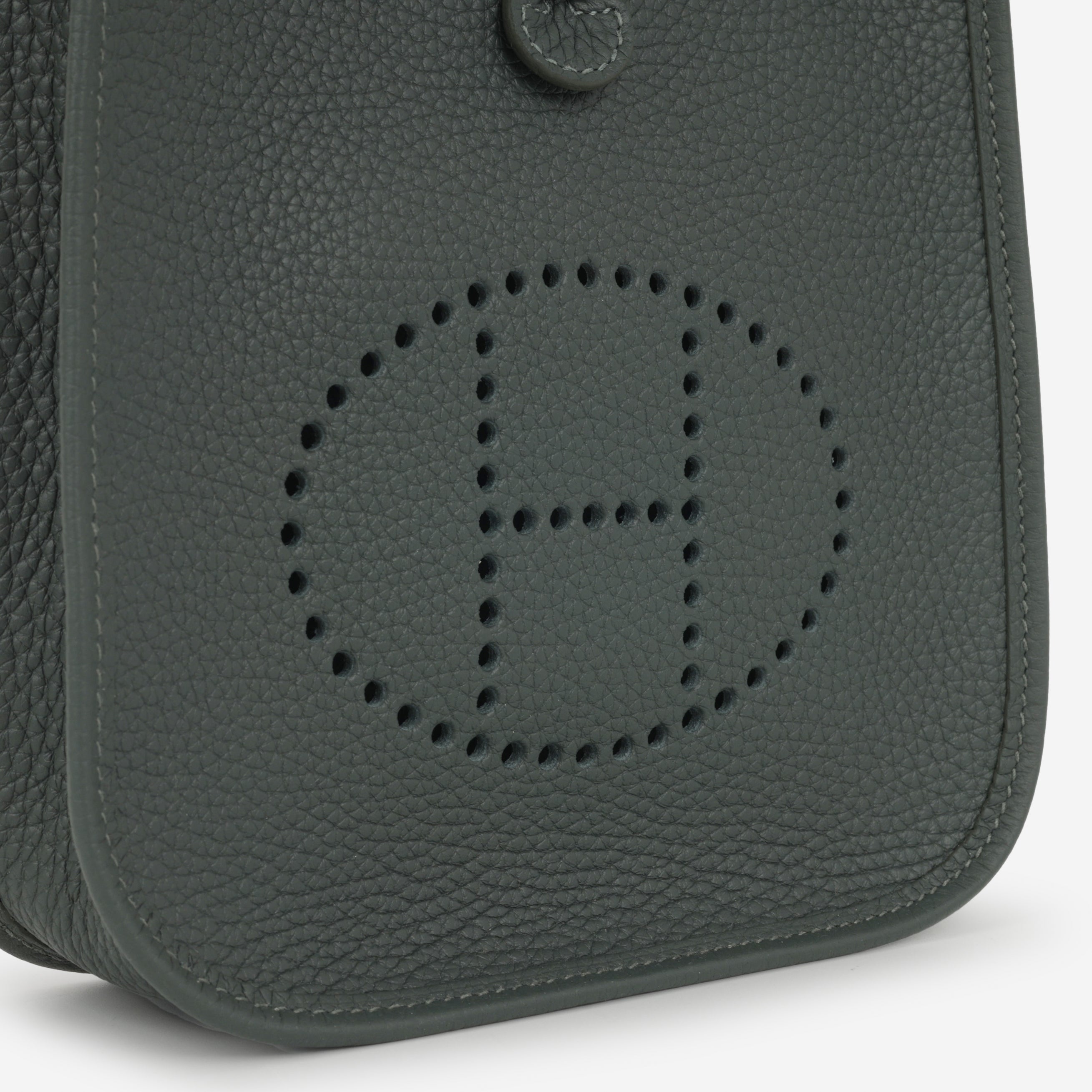 Hermès Evelyne TPM - Vert Mangrove / Gris Pale Strap | Palladium Hardware