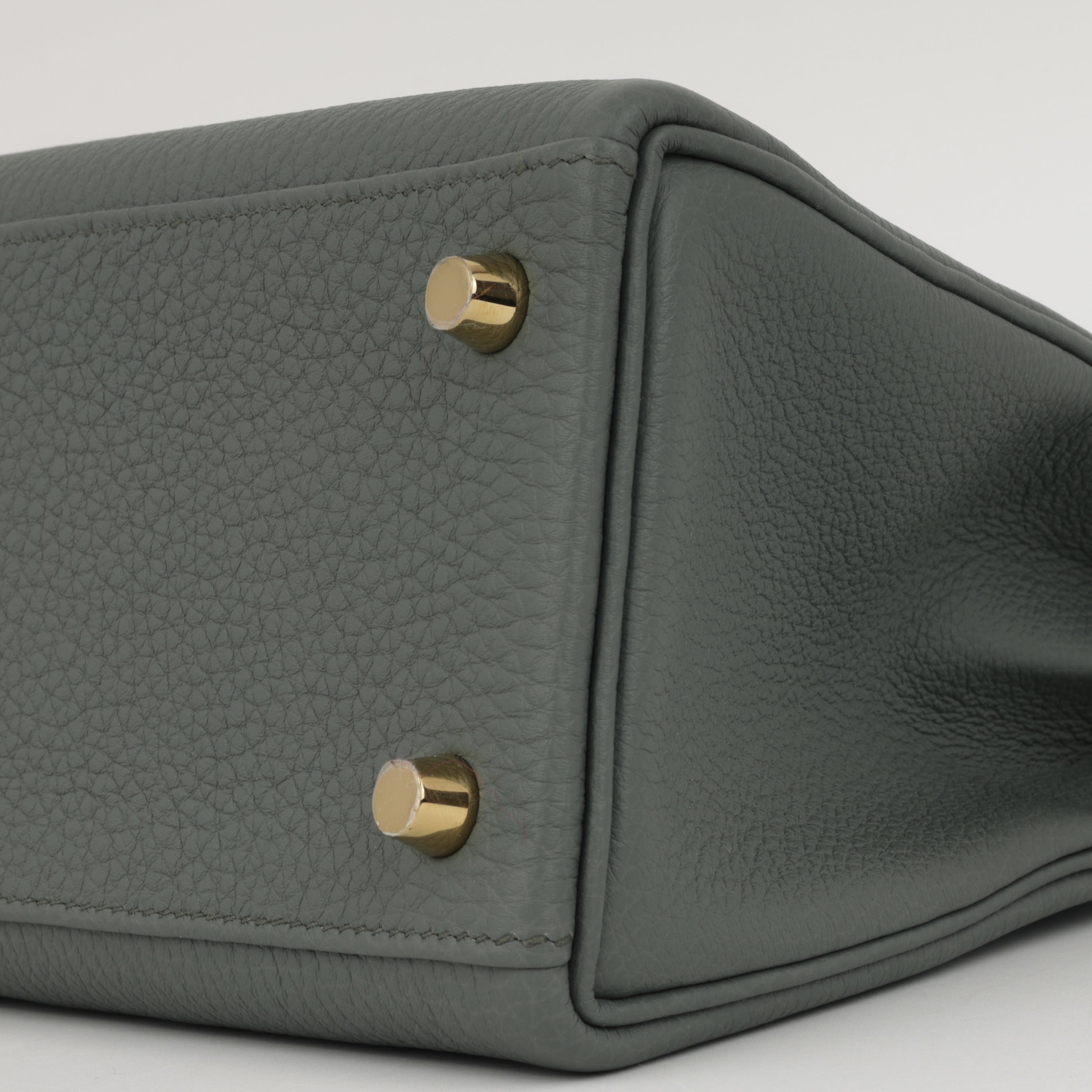 Hermès Kelly 25 - Vert Amande Togo | Gold Hardware