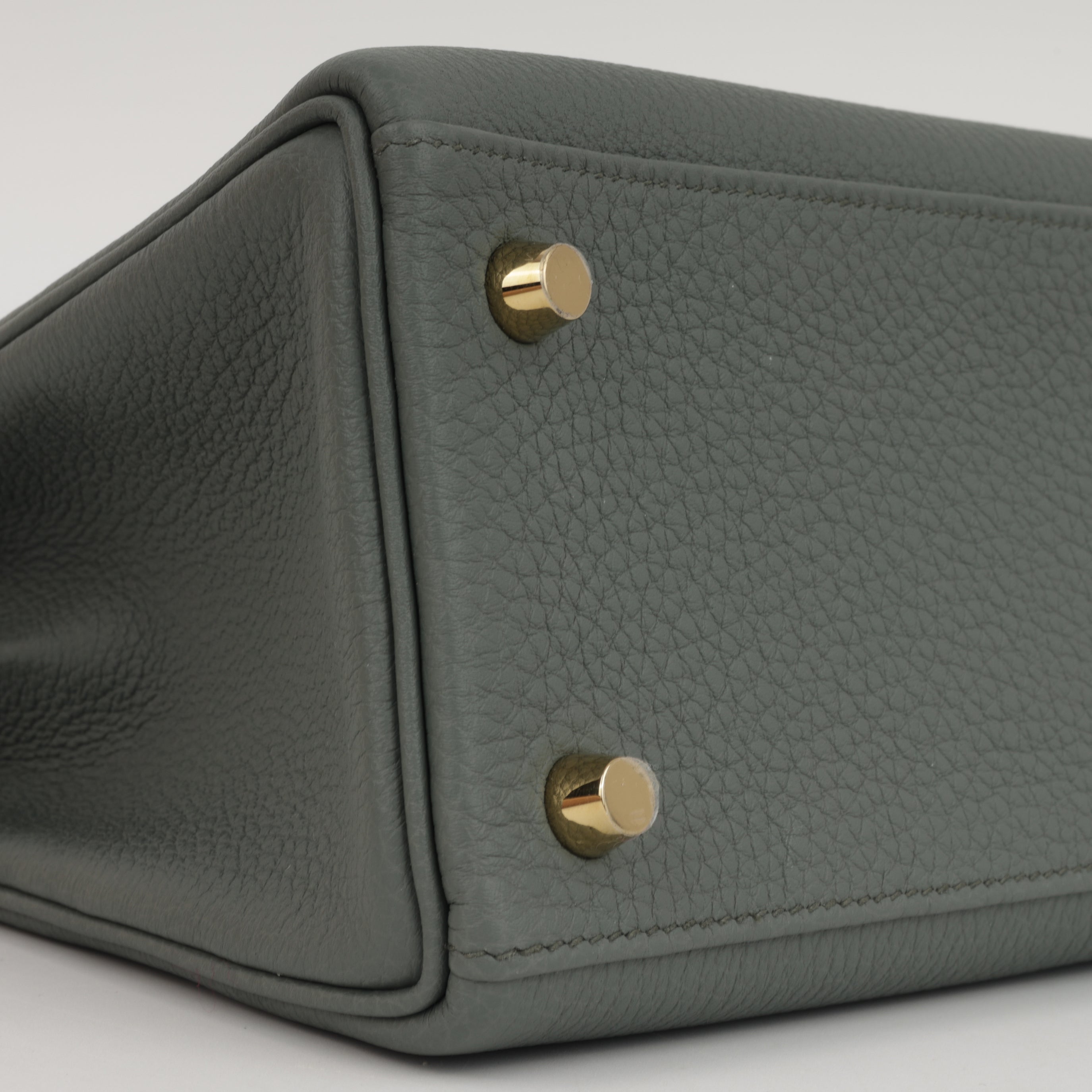 Hermès Kelly 25 - Vert Amande Togo | Gold Hardware