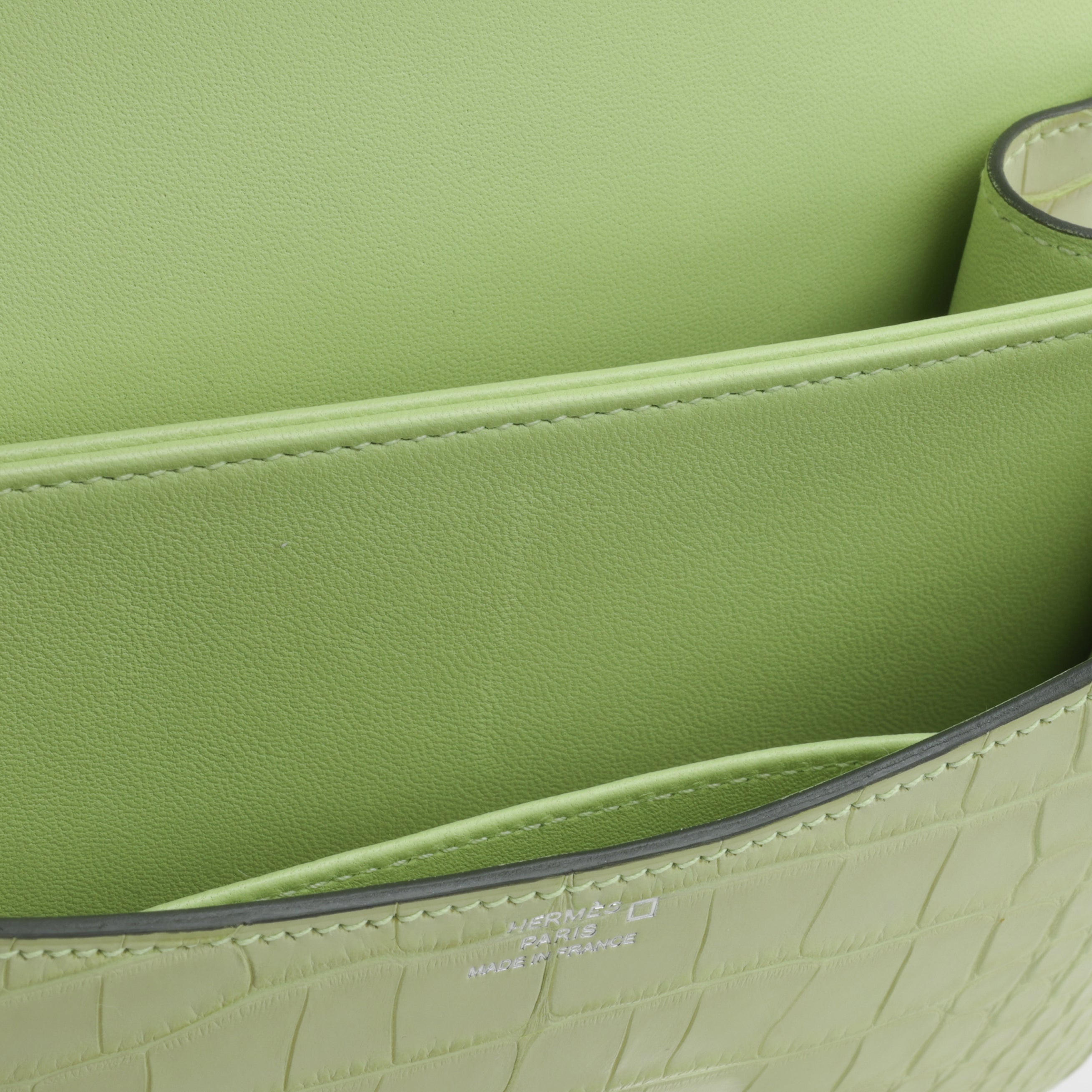 Hermès Constance 18 -  Jaune Bourgeon Matte Alligator Mississippiensis | Palladium Hardware