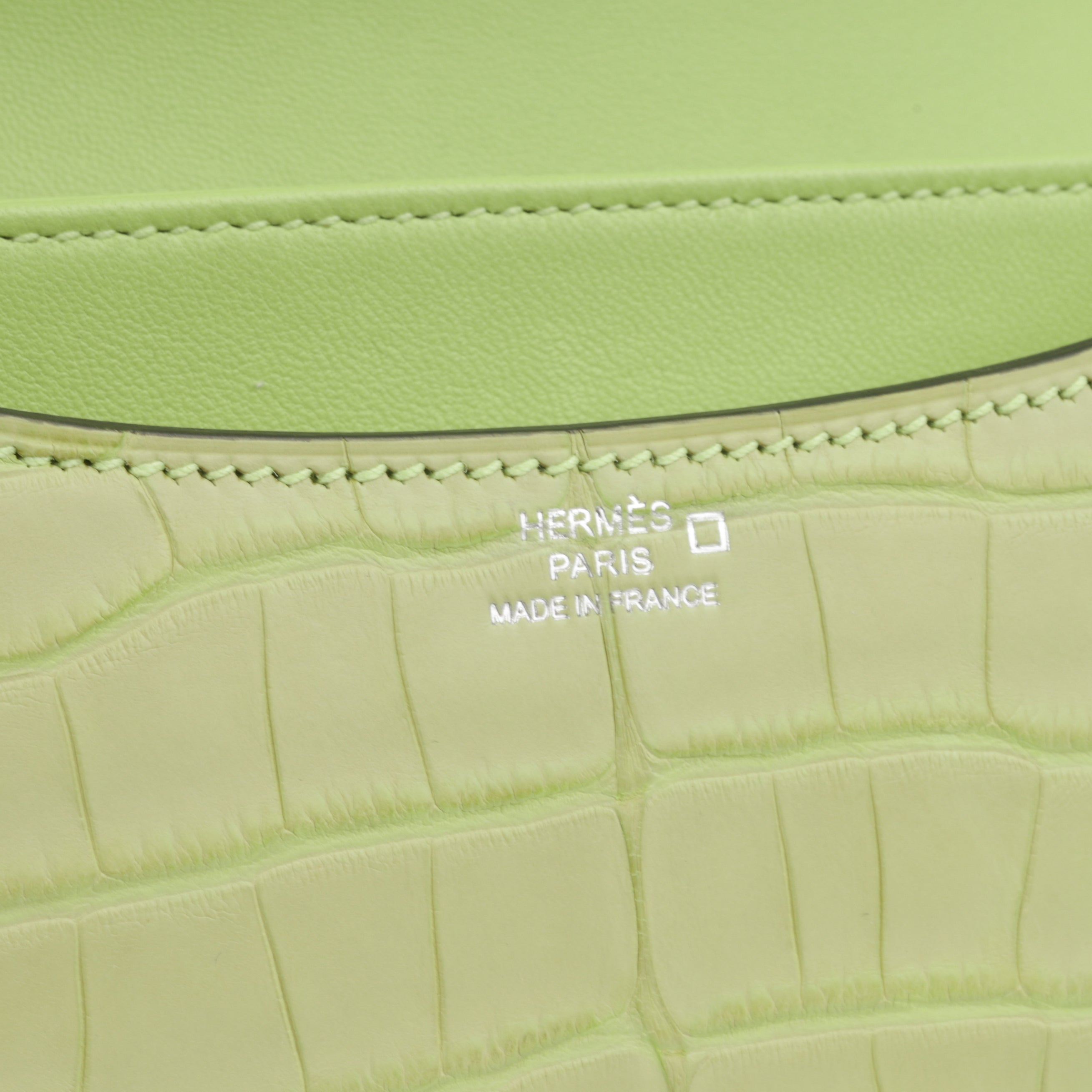 Hermès Constance 18 -  Jaune Bourgeon Matte Alligator Mississippiensis | Palladium Hardware