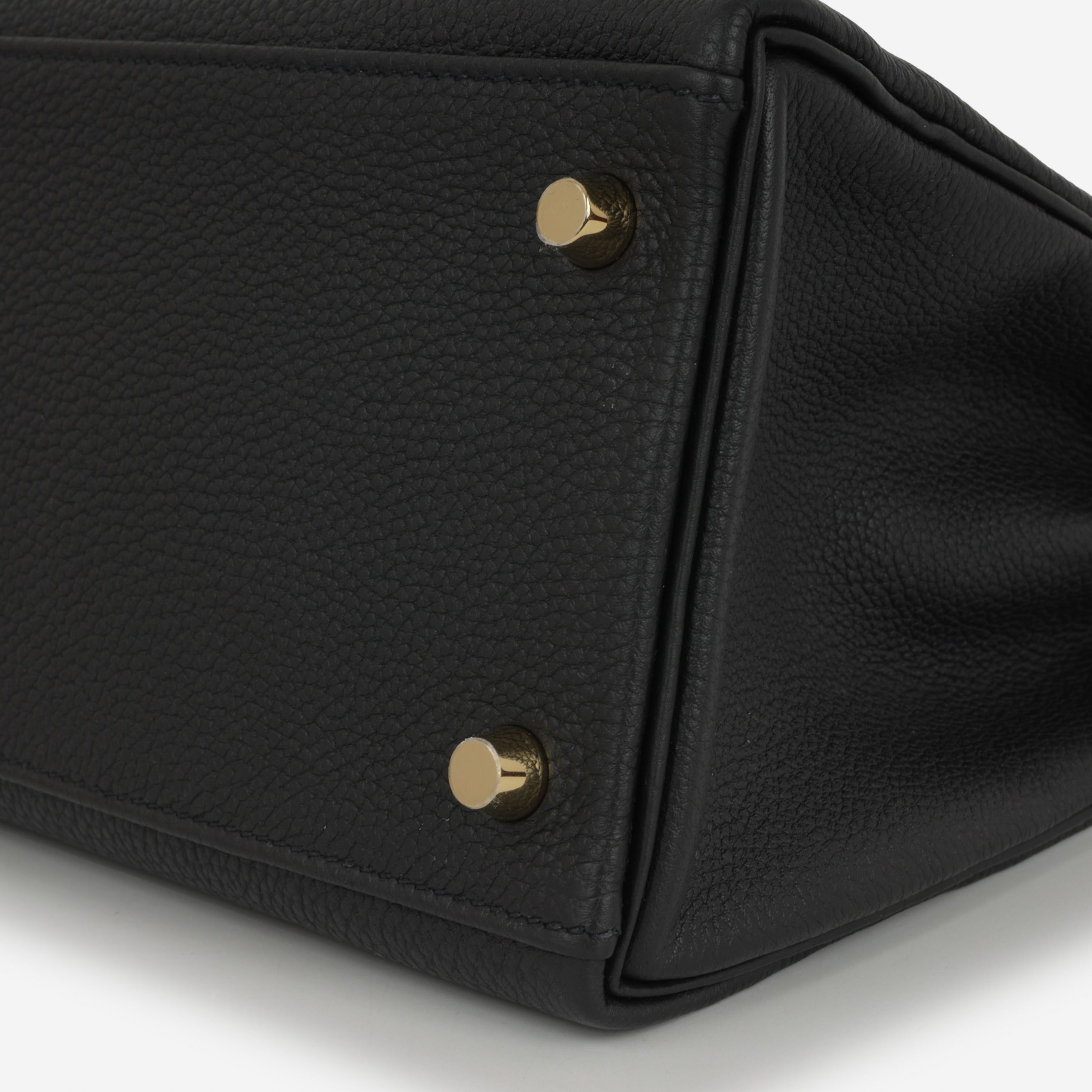 Hermès Kelly 28 - Noir Togo | Gold Hardware