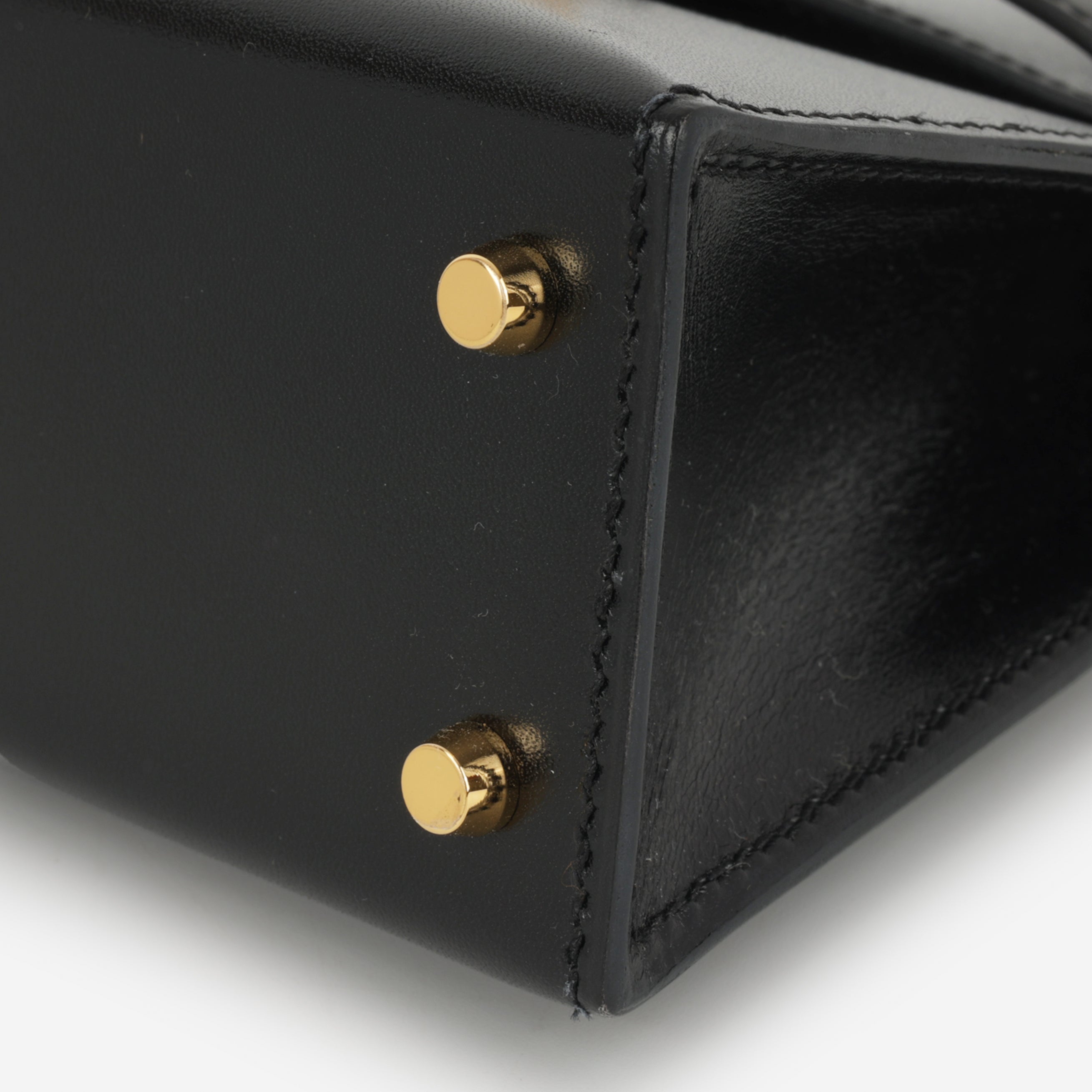 Hermès Mini Kelly - Noir Box Calf | Gold Hardware