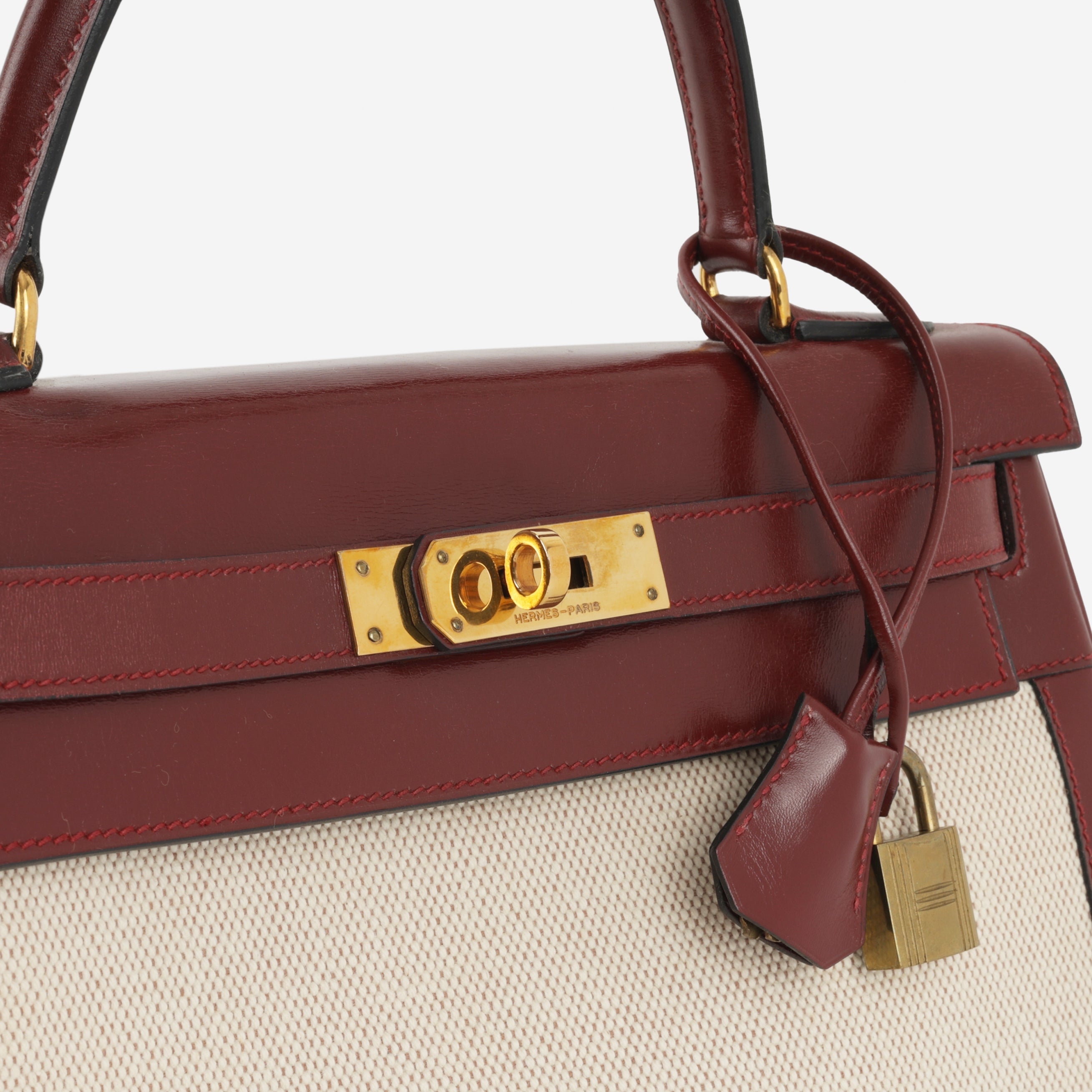 Hermès Vintage Kelly 28 - Bordeaux Box Calf / Ecru toile | Gold Hardware