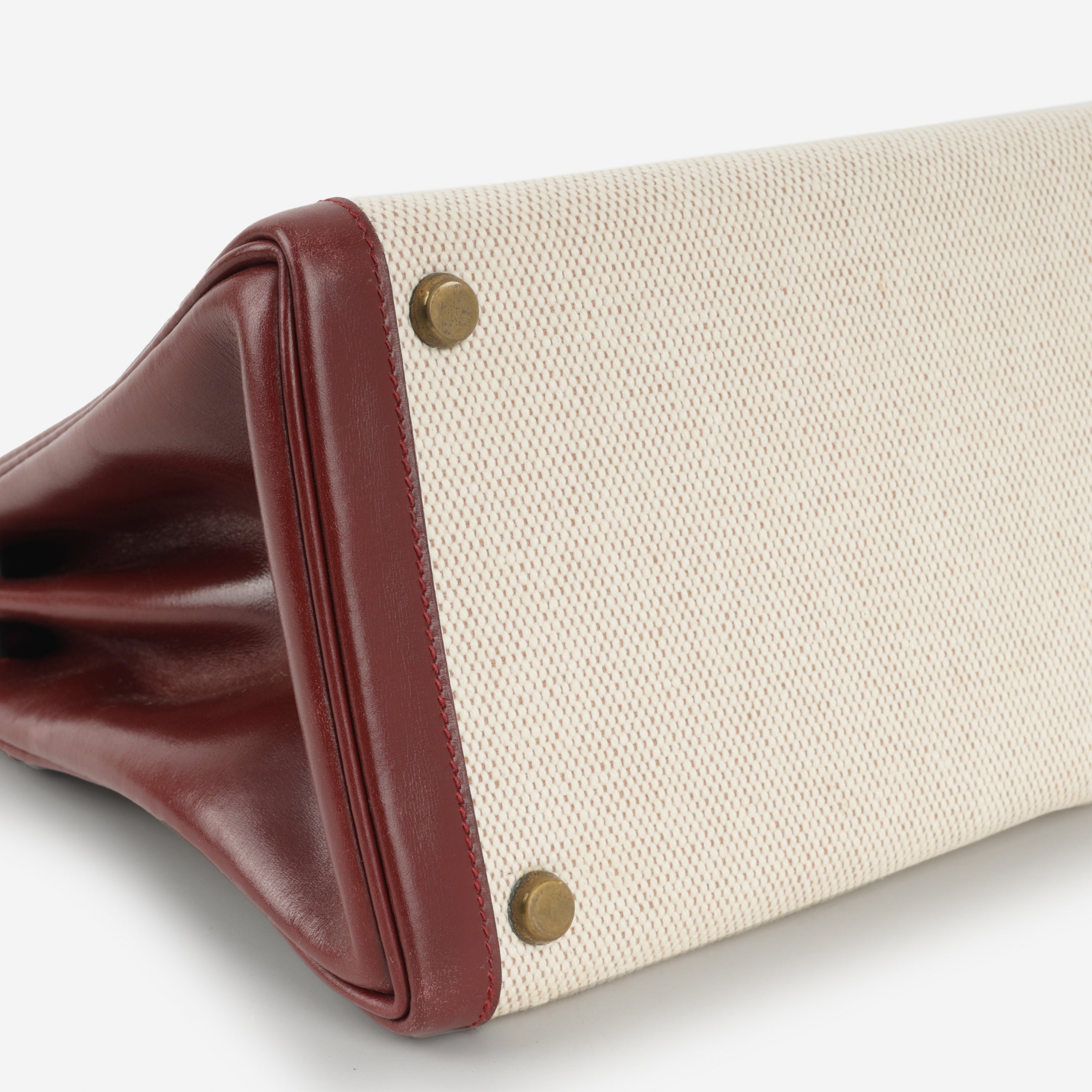 Hermès Vintage Kelly 28 - Bordeaux Box Calf / Ecru toile | Gold Hardware