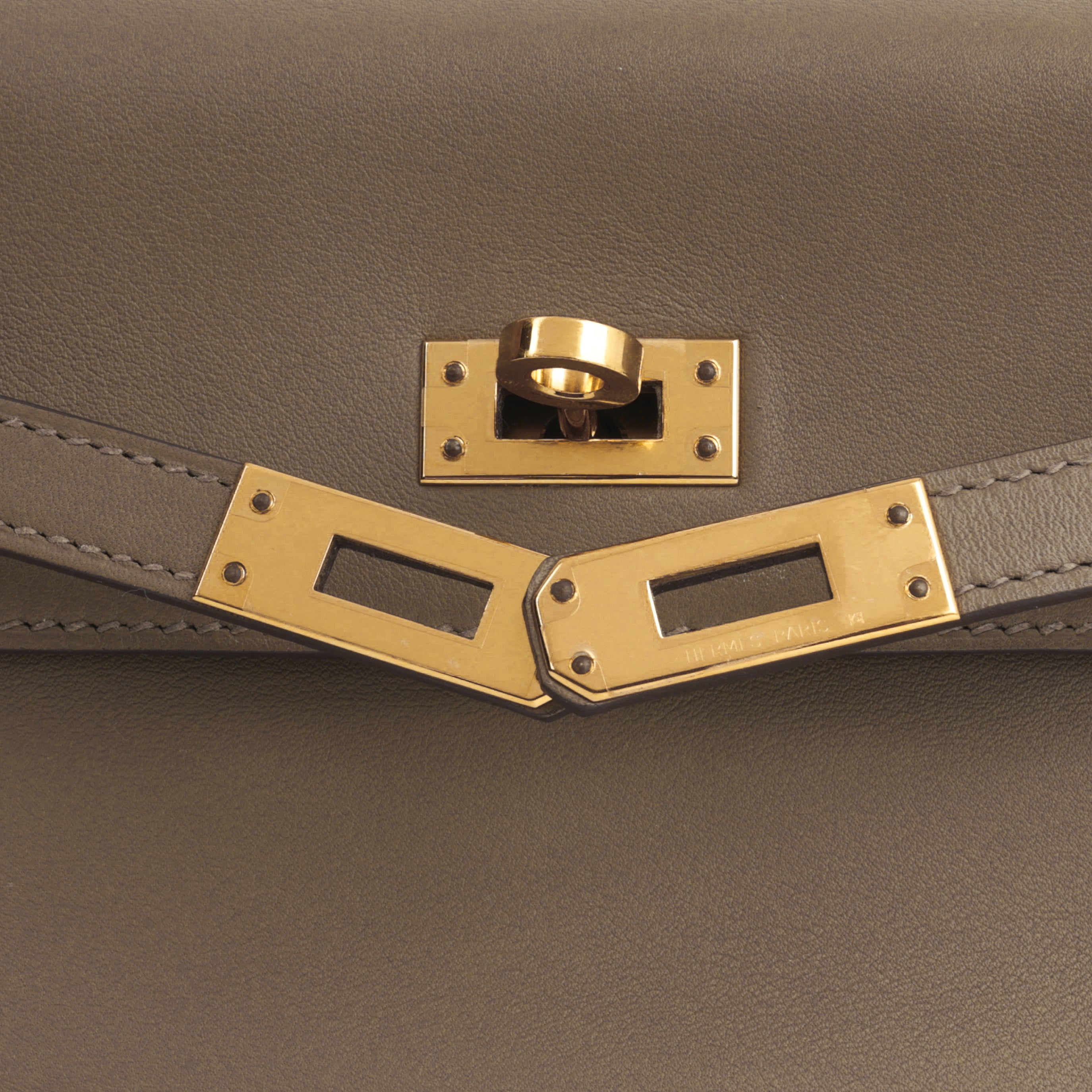 Hermès Kelly Moove - Etoupe Swift | Gold Hardware