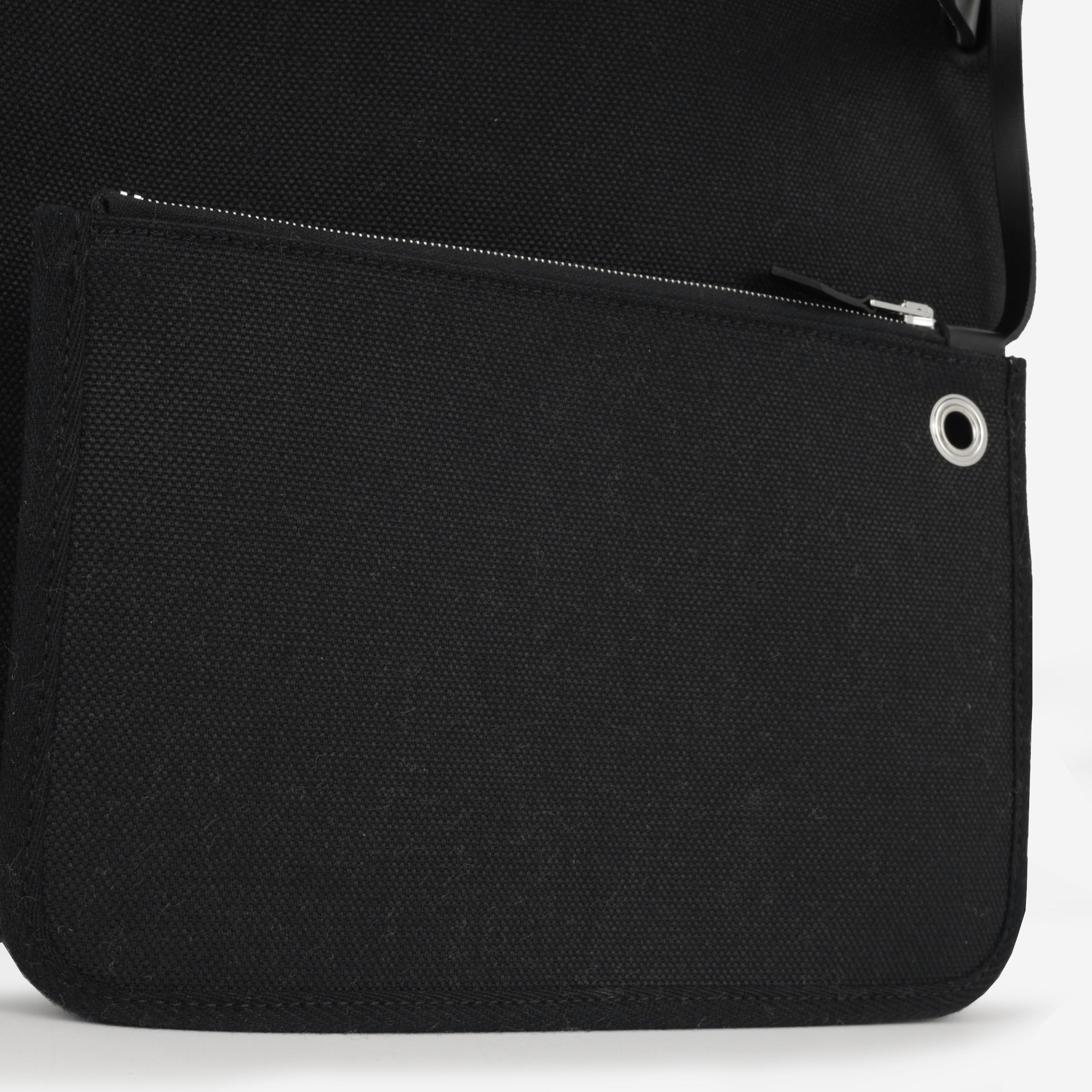 Hermès Herbag 31 - Black Canvas / Hunter | Palladium Hardware