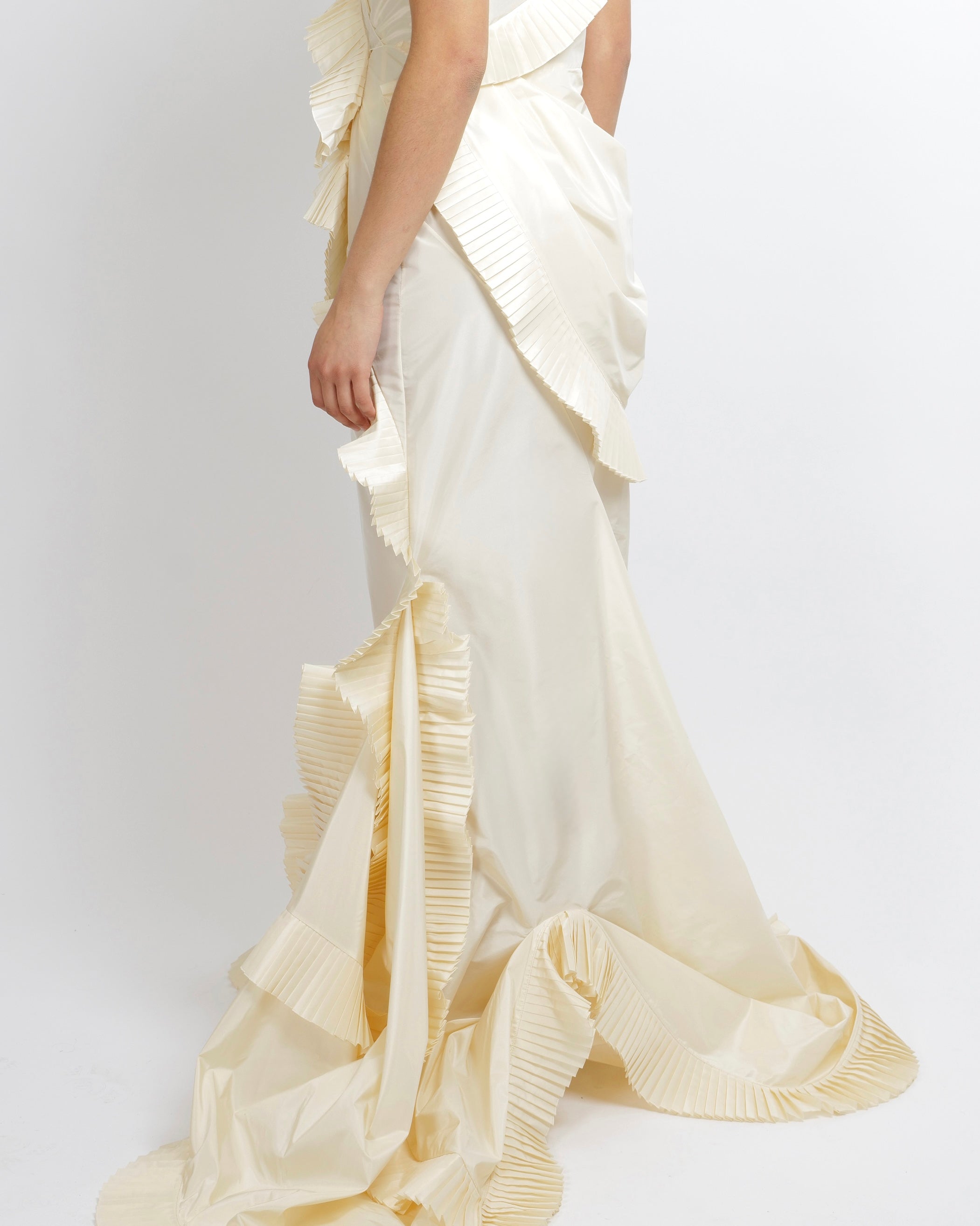 *VERY RARE* Christian Dior by John Galliano Fall 2006 Ivory Ruffle Runway Maxi Dress Size FR 38 (UK 10)