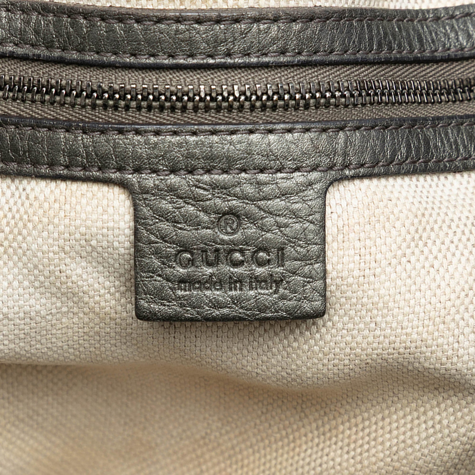 Soho Shoulder Bag Leather Medium