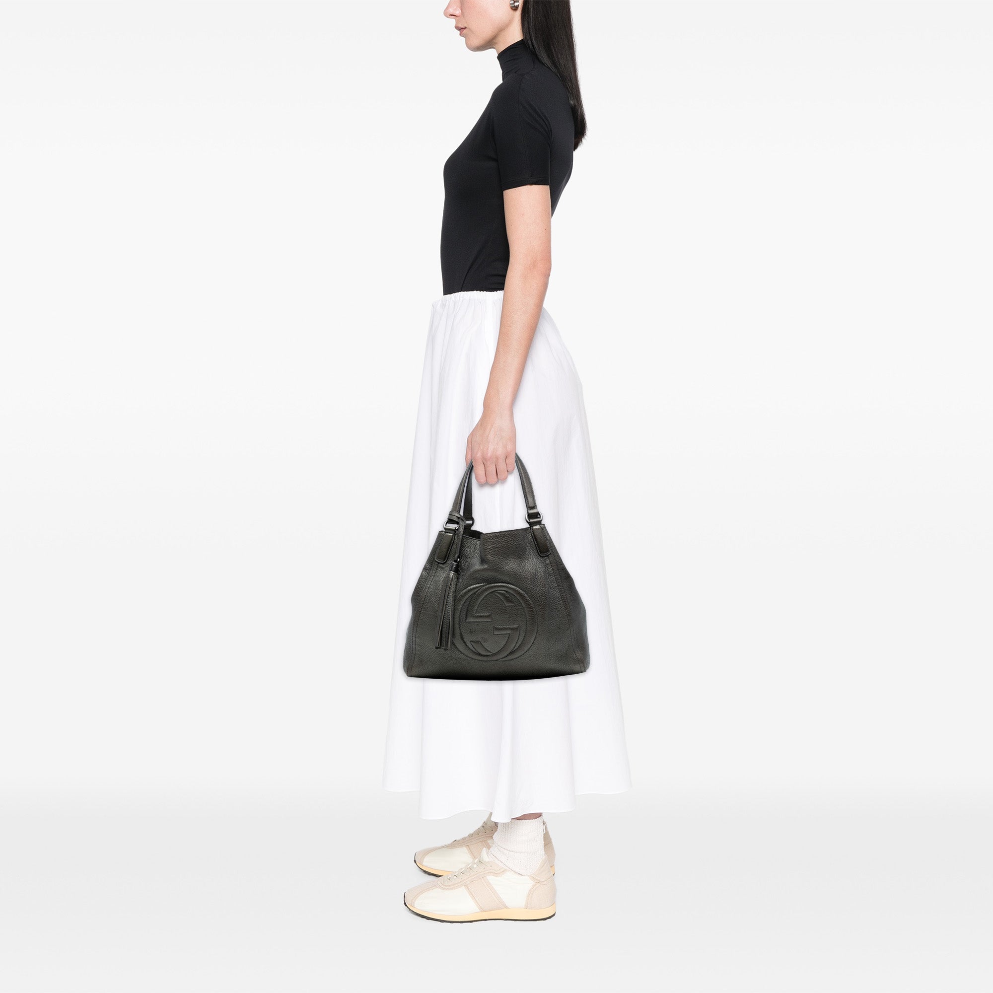 Soho Shoulder Bag Leather Medium