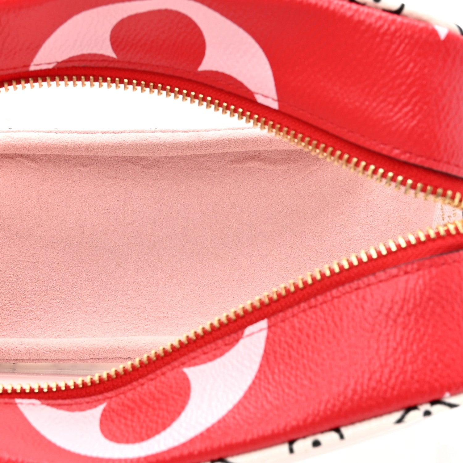 Monogram Giant Beach Pouch Rouge