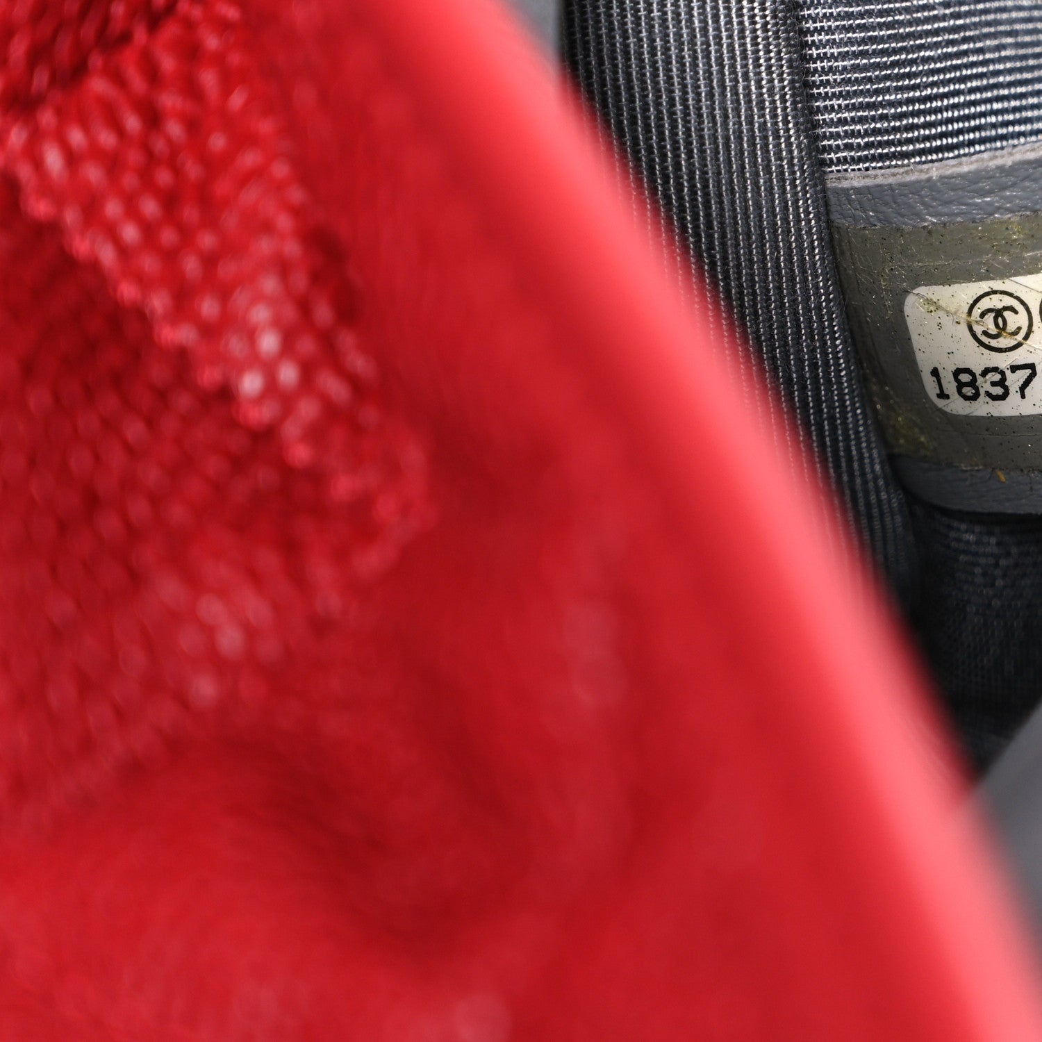 Caviar Quilted Medium French Riviera Flap Red