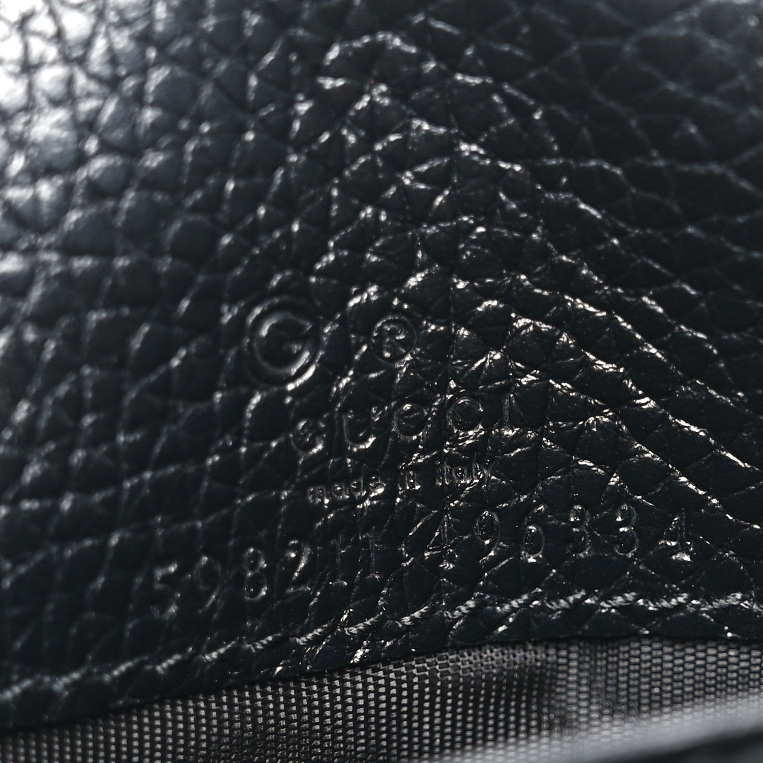 Pebbled Calfskin Soho Wallet On Chain Black