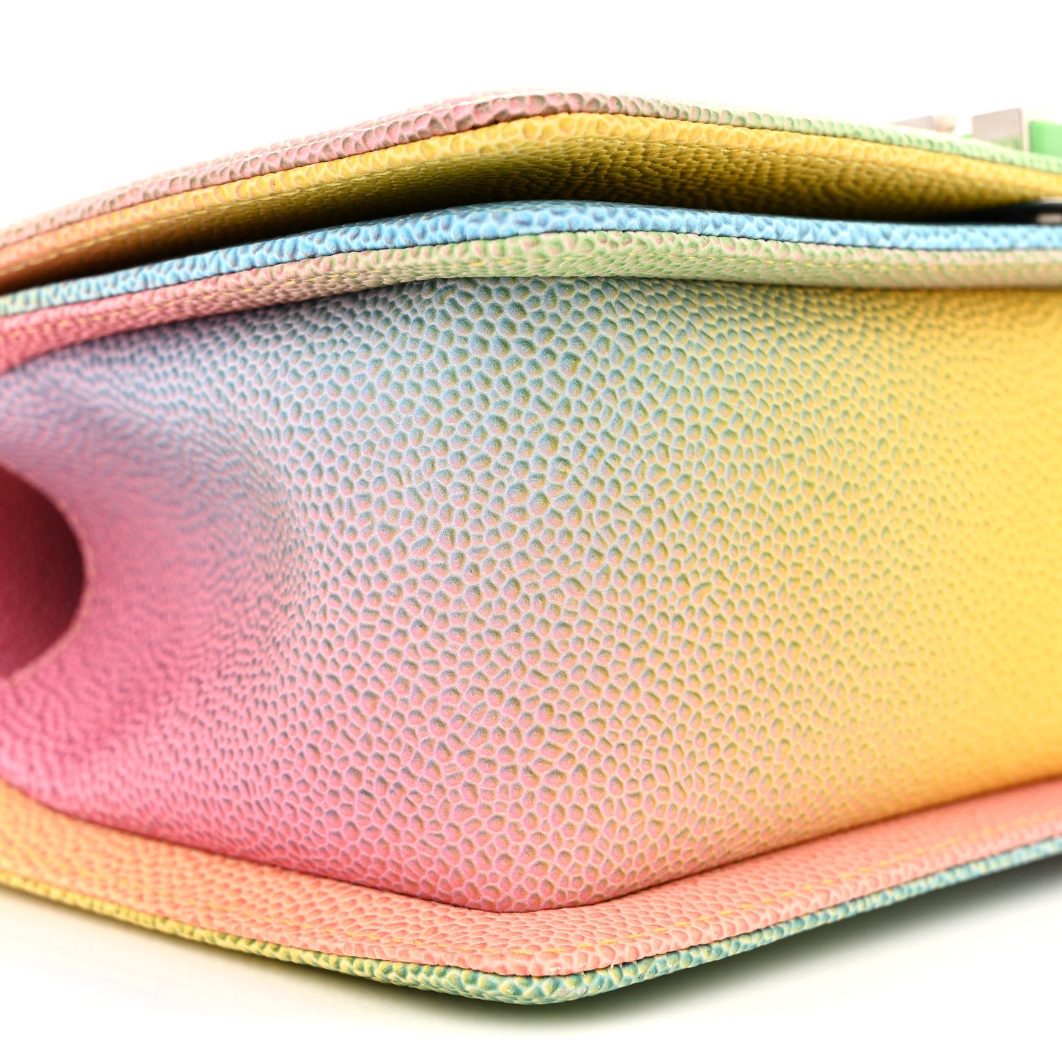 Caviar Quilted Medium Cuba Rainbow Boy Flap Multicolor