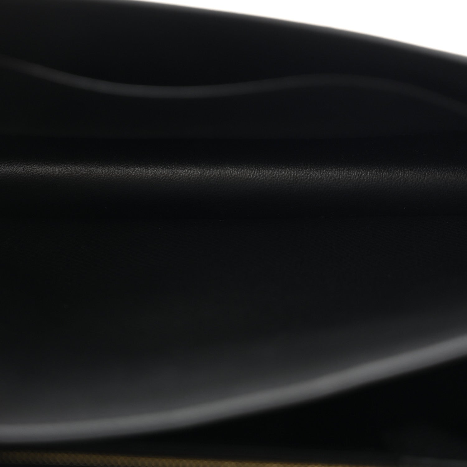 Epsom Constance 24 Black