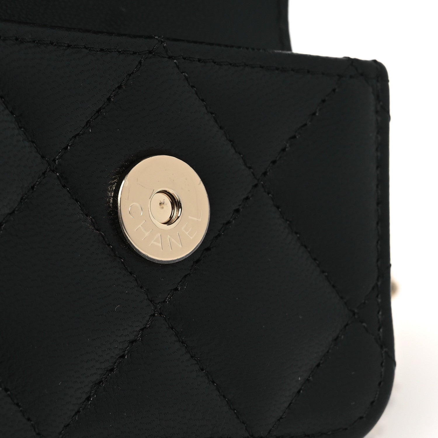 Goatskin Quilted Airpods Pro Case Belt Black