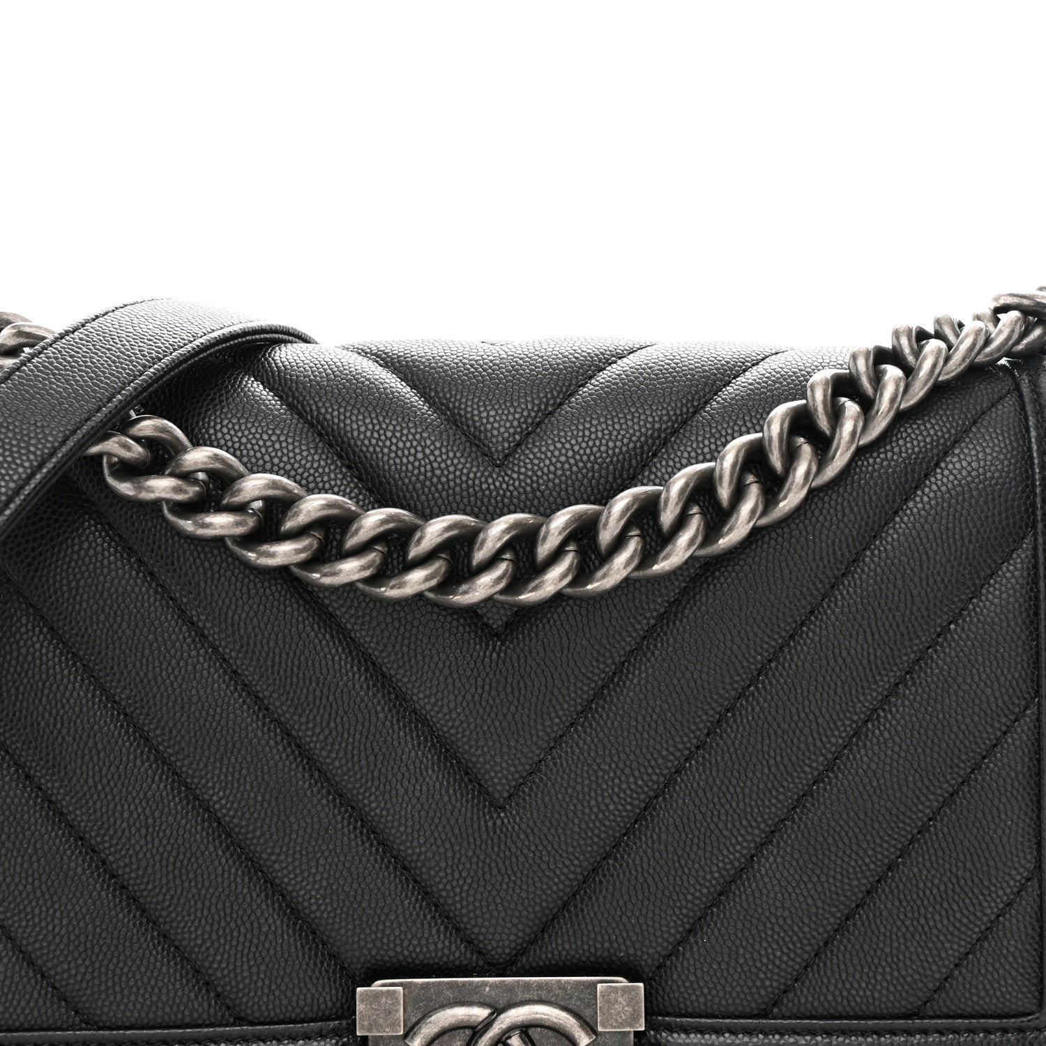 Caviar Chevron Quilted Medium Boy Flap Black