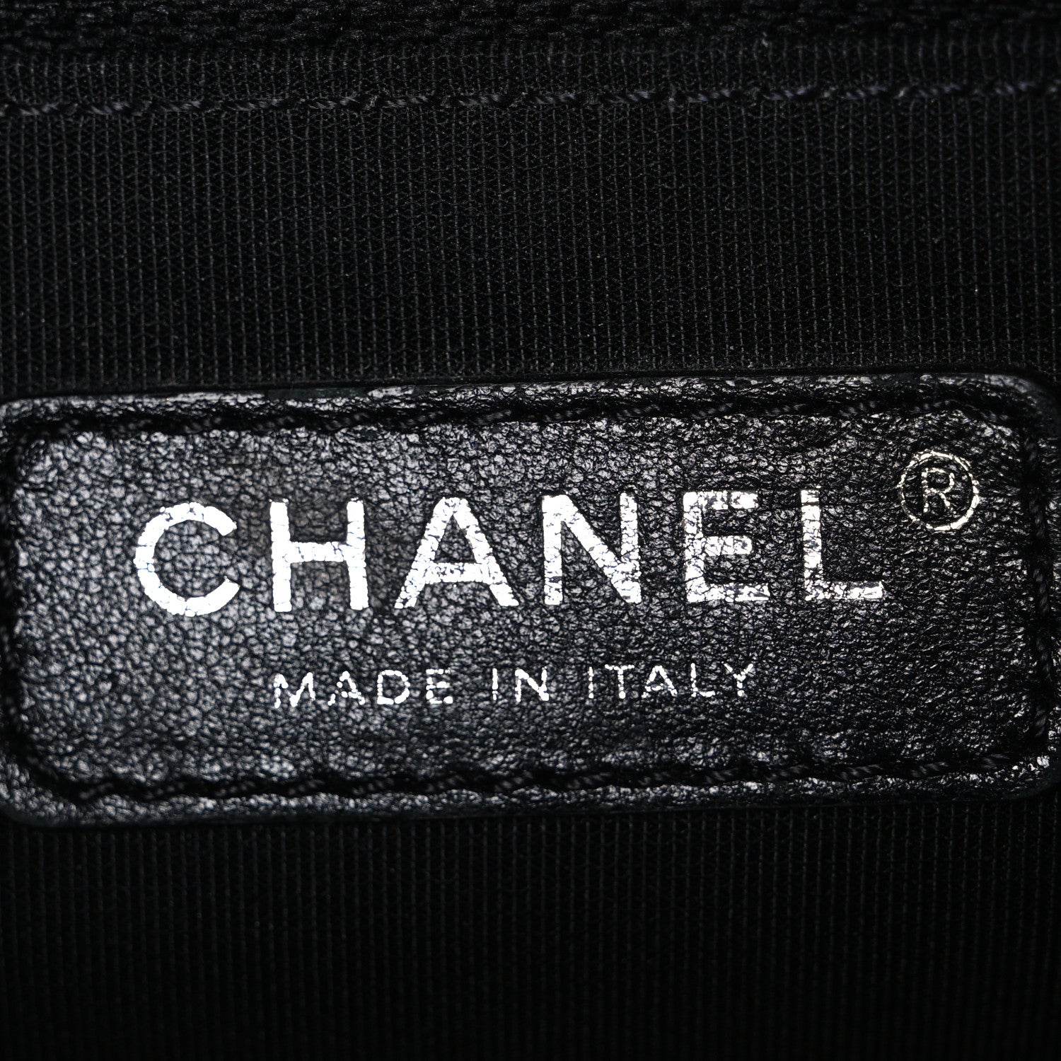 Caviar Quilted New Medium Boy Flap Black