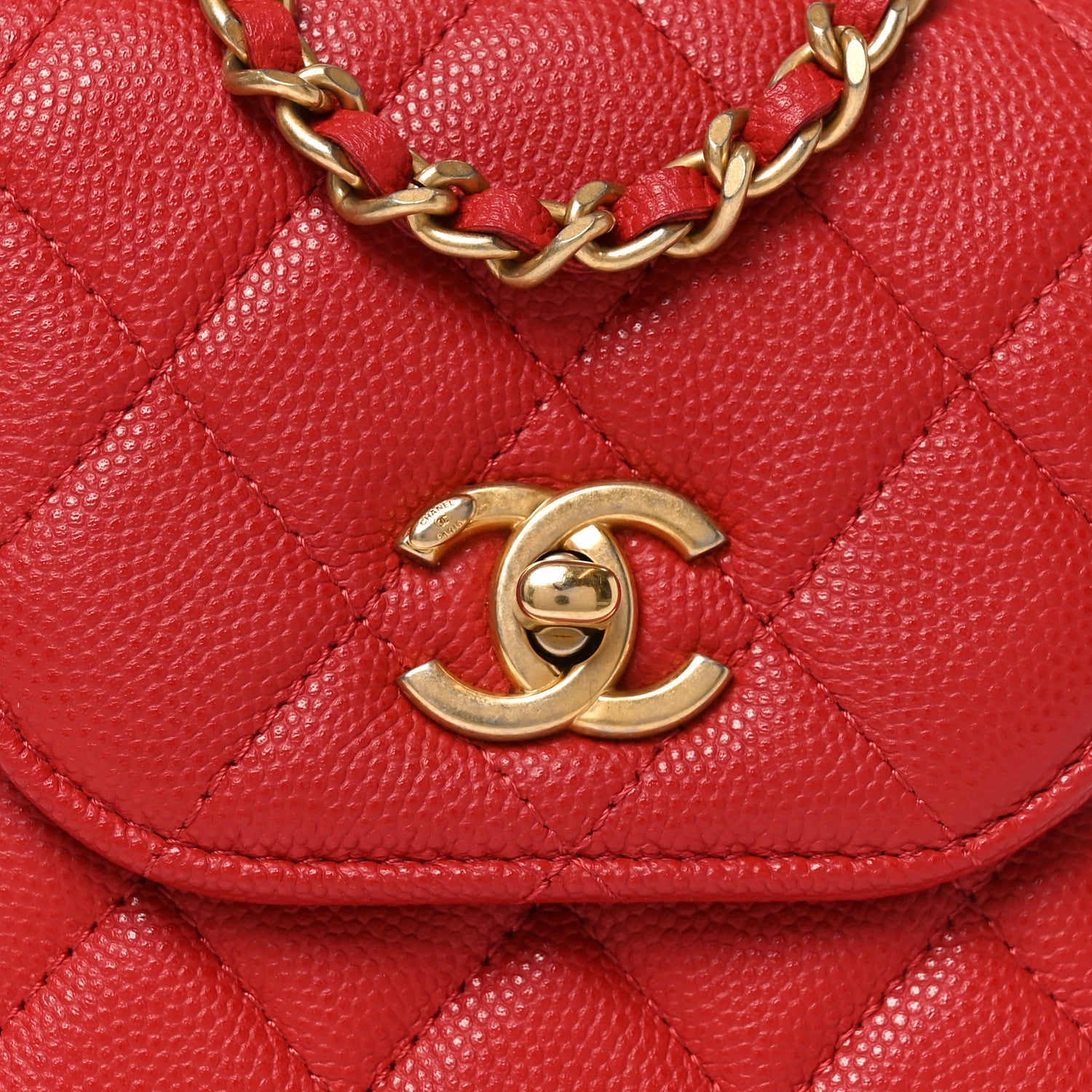 Caviar Quilted Chain Handle Round Phone Holder Red