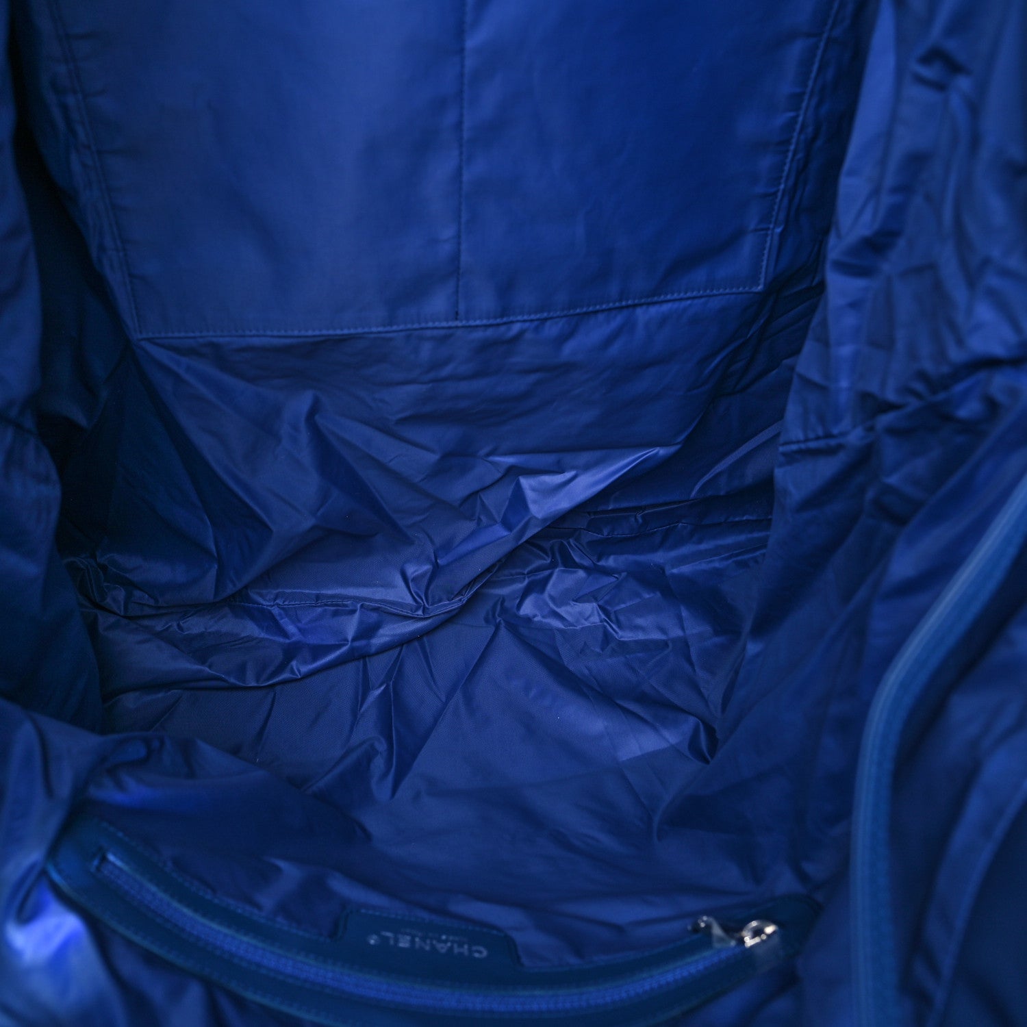Mixed Fibers Lambskin Venise Biarritz Maxi Tote Blue White