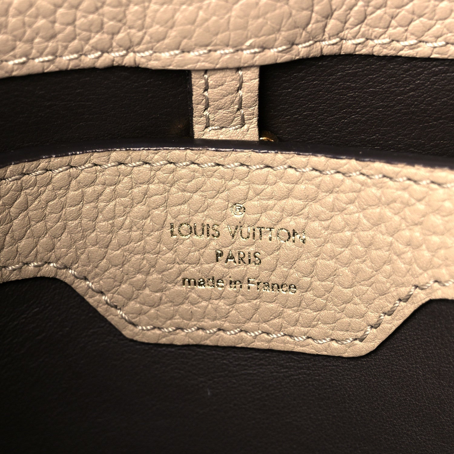 Taurillon Snakeskin Capucines PM Galet