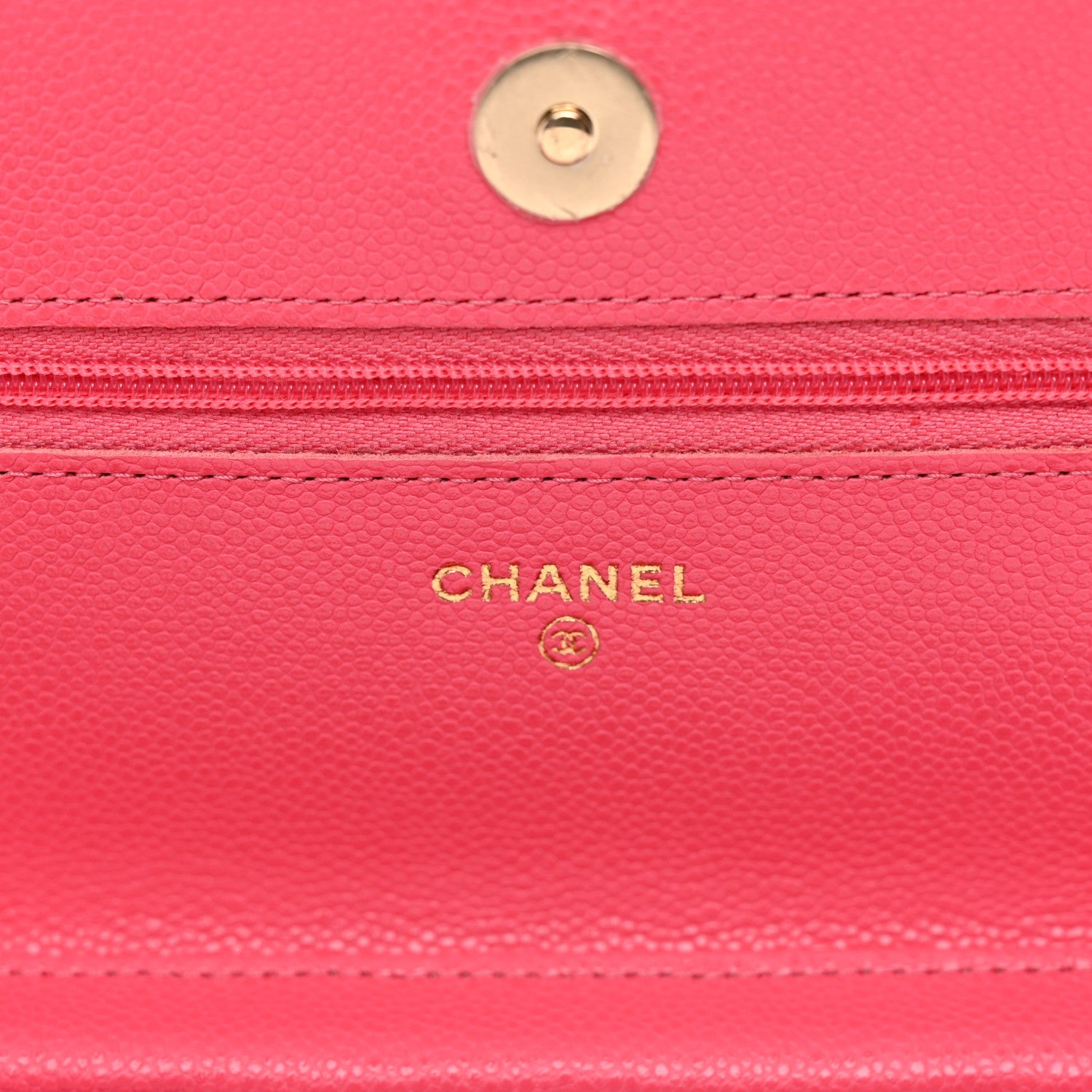 Caviar Quilted Wallet on Chain WOC Pink