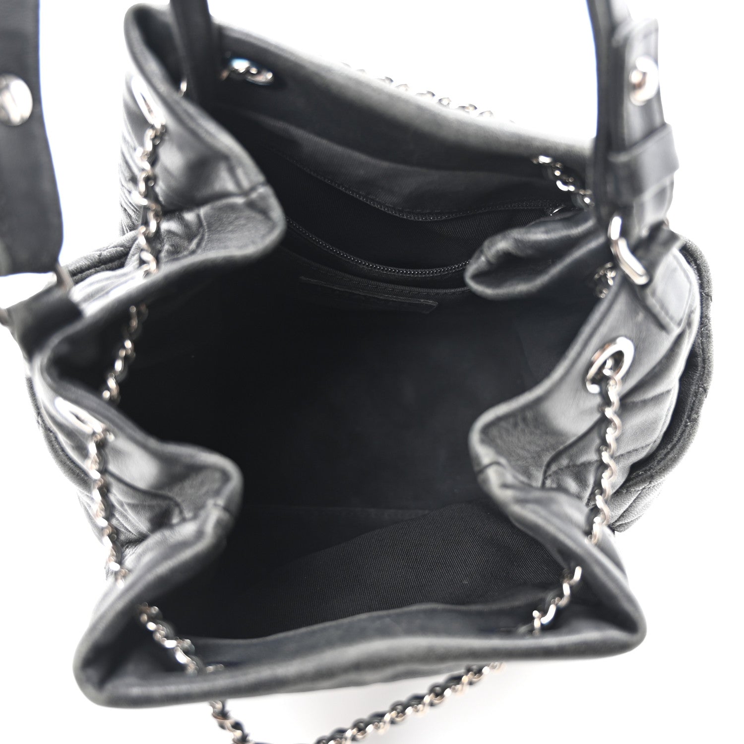 Caviar Flat Quilted CC Chain Bucket Drawstring Bag Black