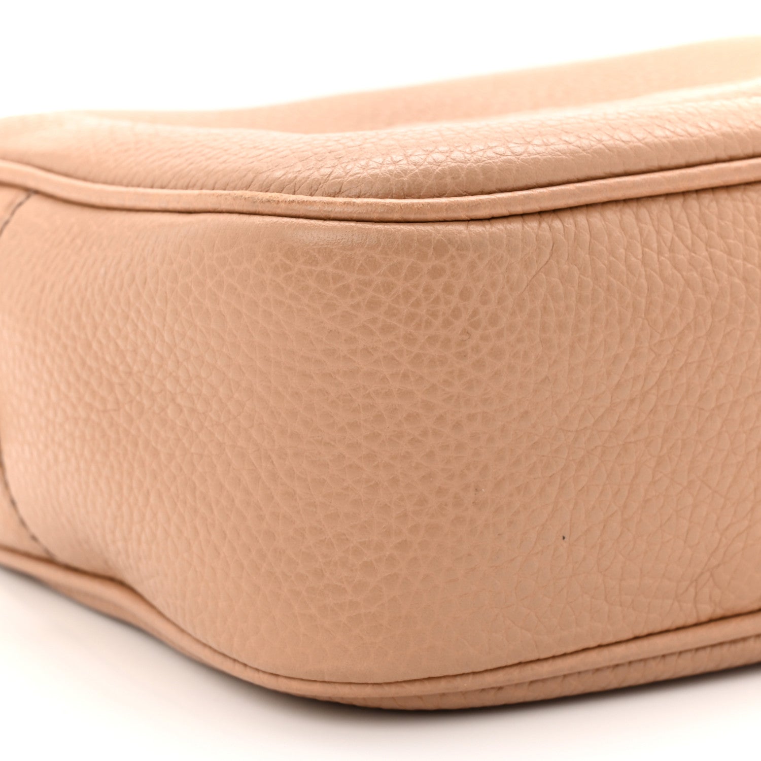 Pebbled Calfskin Small Soho Disco Bag Camelia