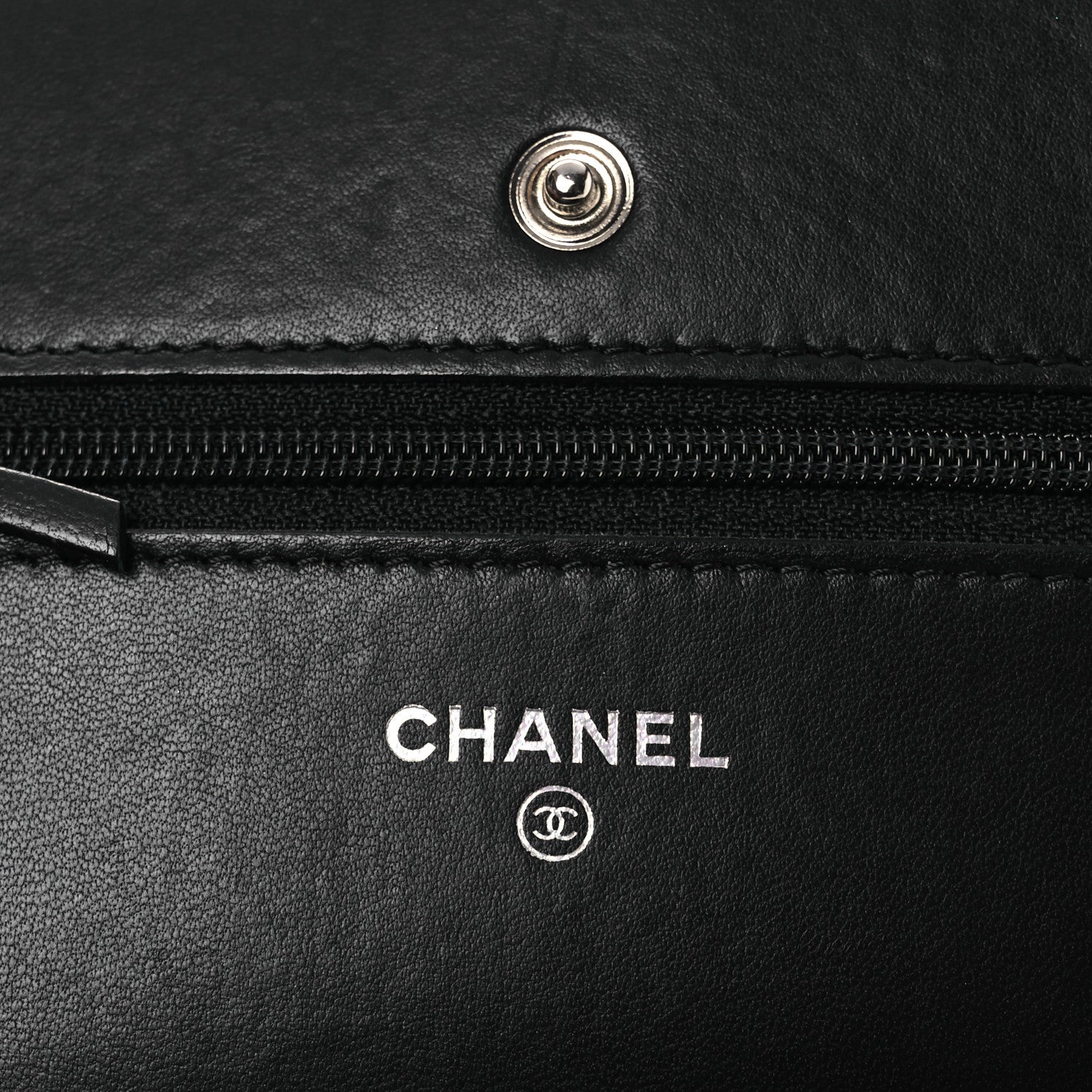 Lambskin Quilted Wallet On Chain WOC Black