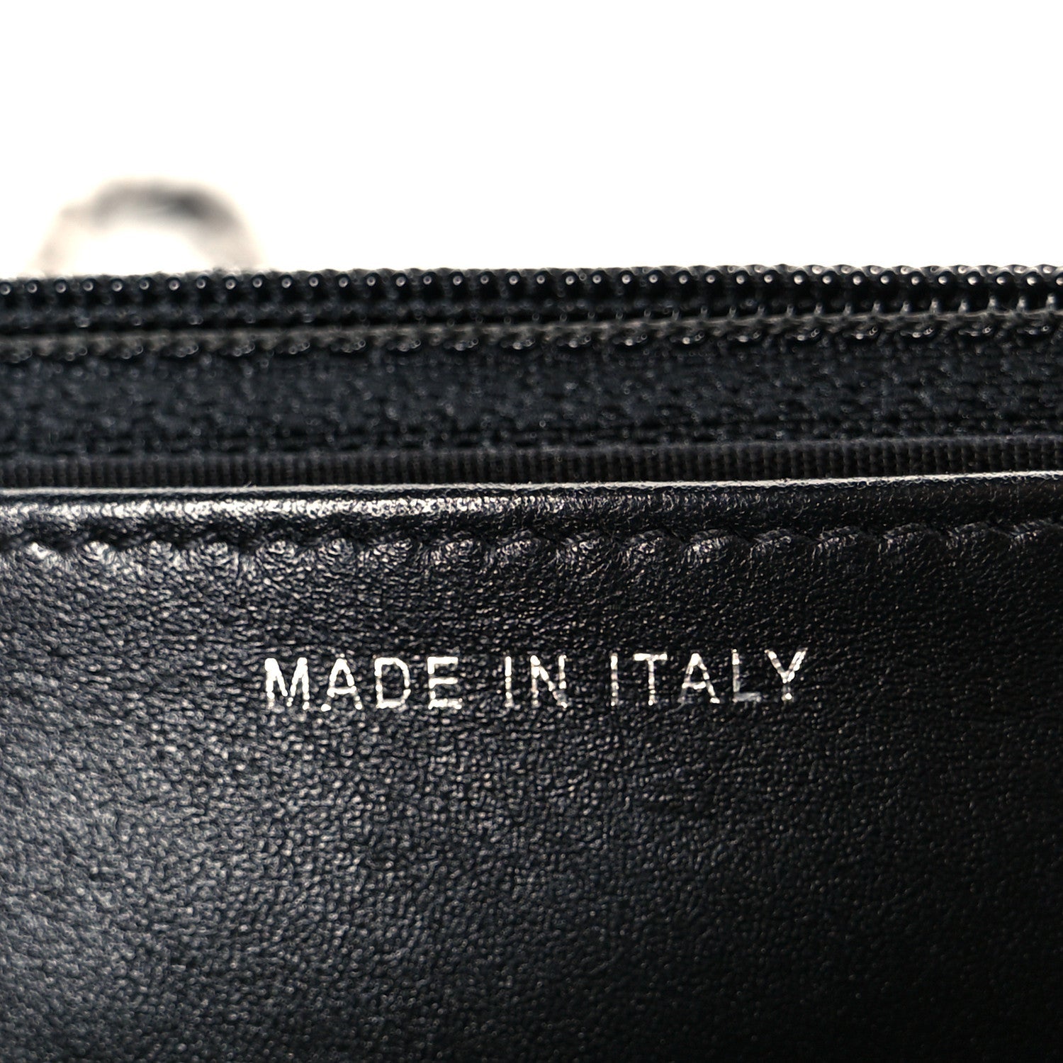 Calfskin Chain 20s Signe Wallet on Chain WOC Black